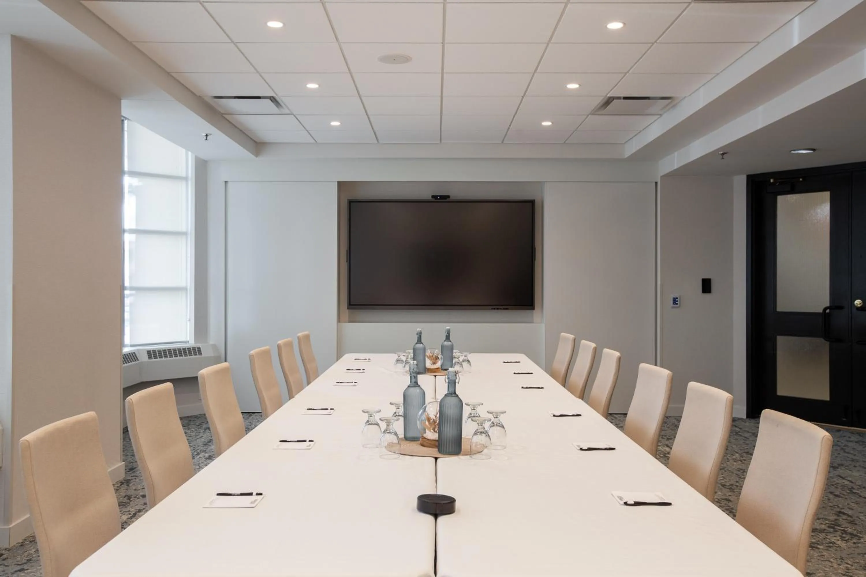 Meeting/conference room in Norwood Hotel