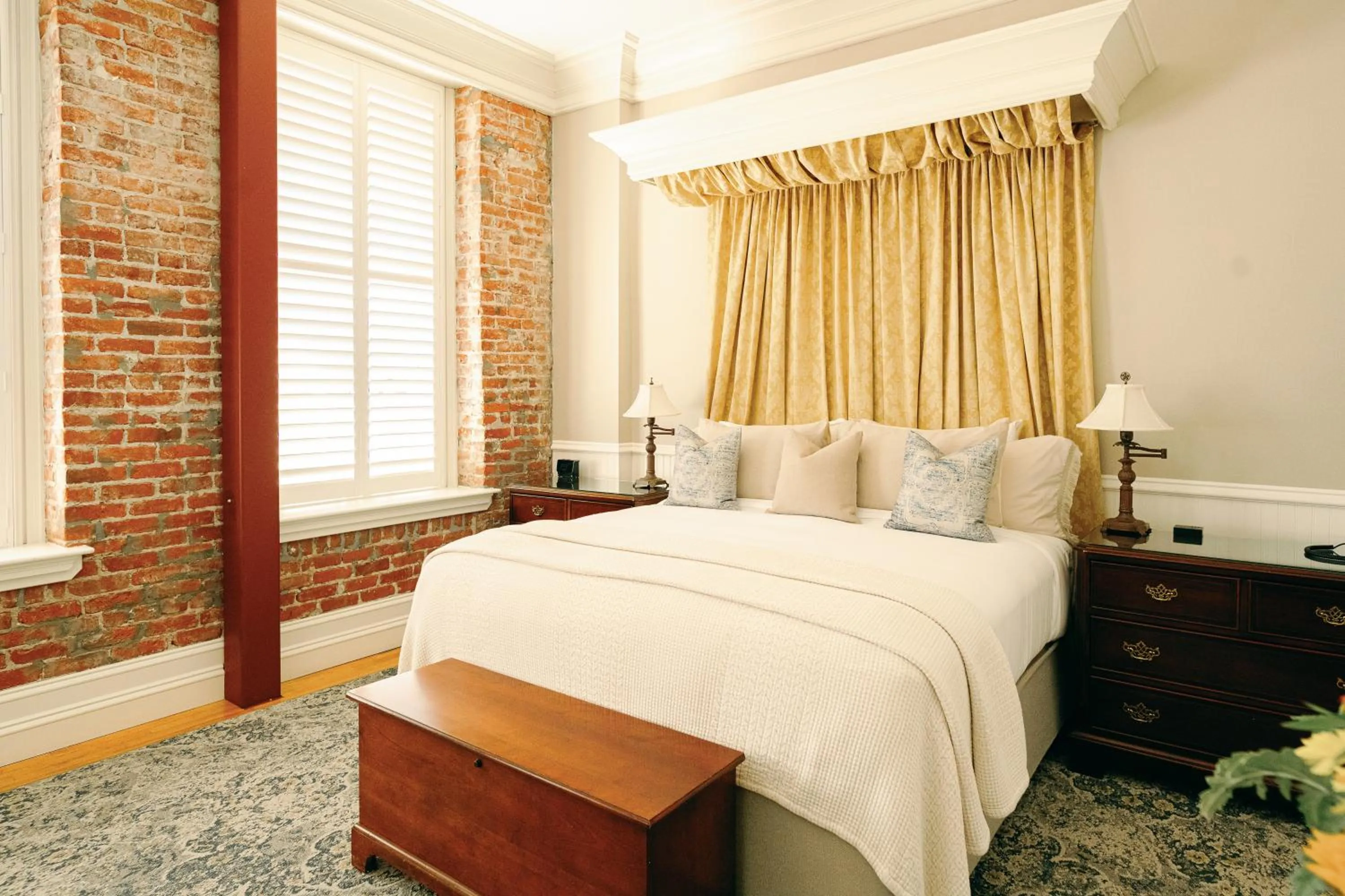 Bed in Napa River Inn