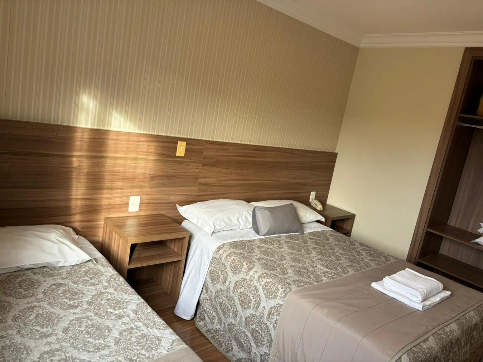 Photo of the whole room, Bed in Pousada Serra Valle