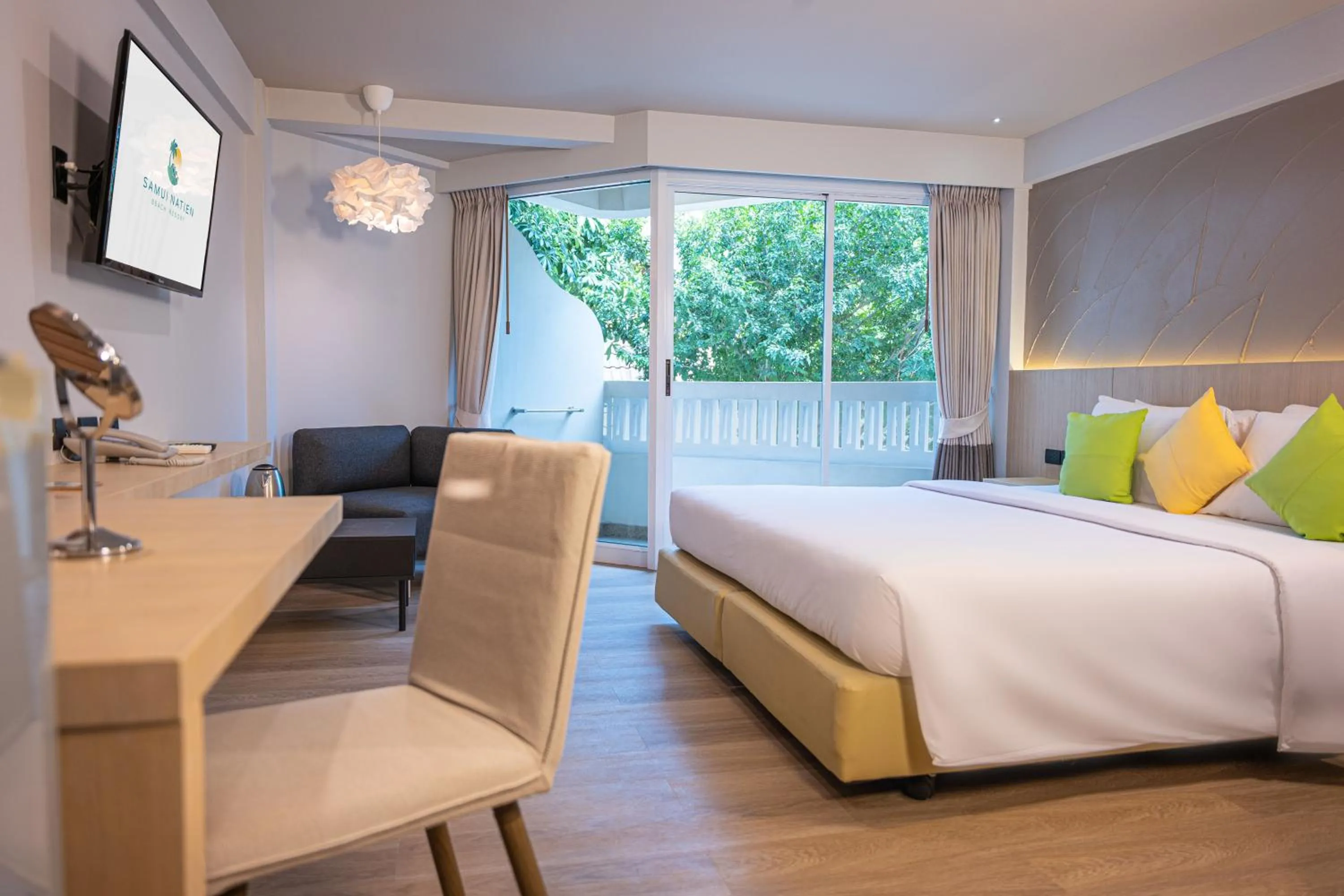 Bed in Samui Natien Resort