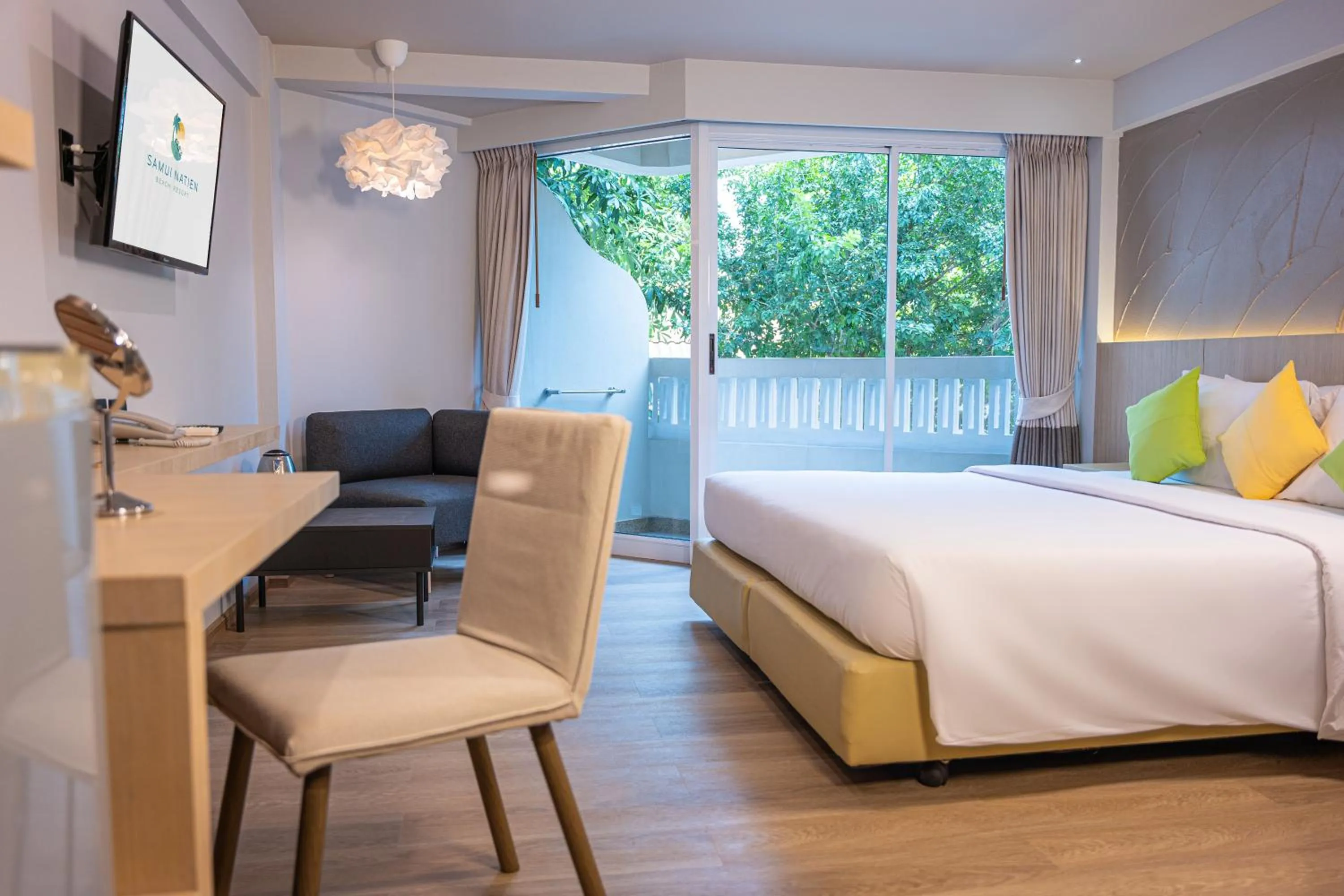 Bed in Samui Natien Resort