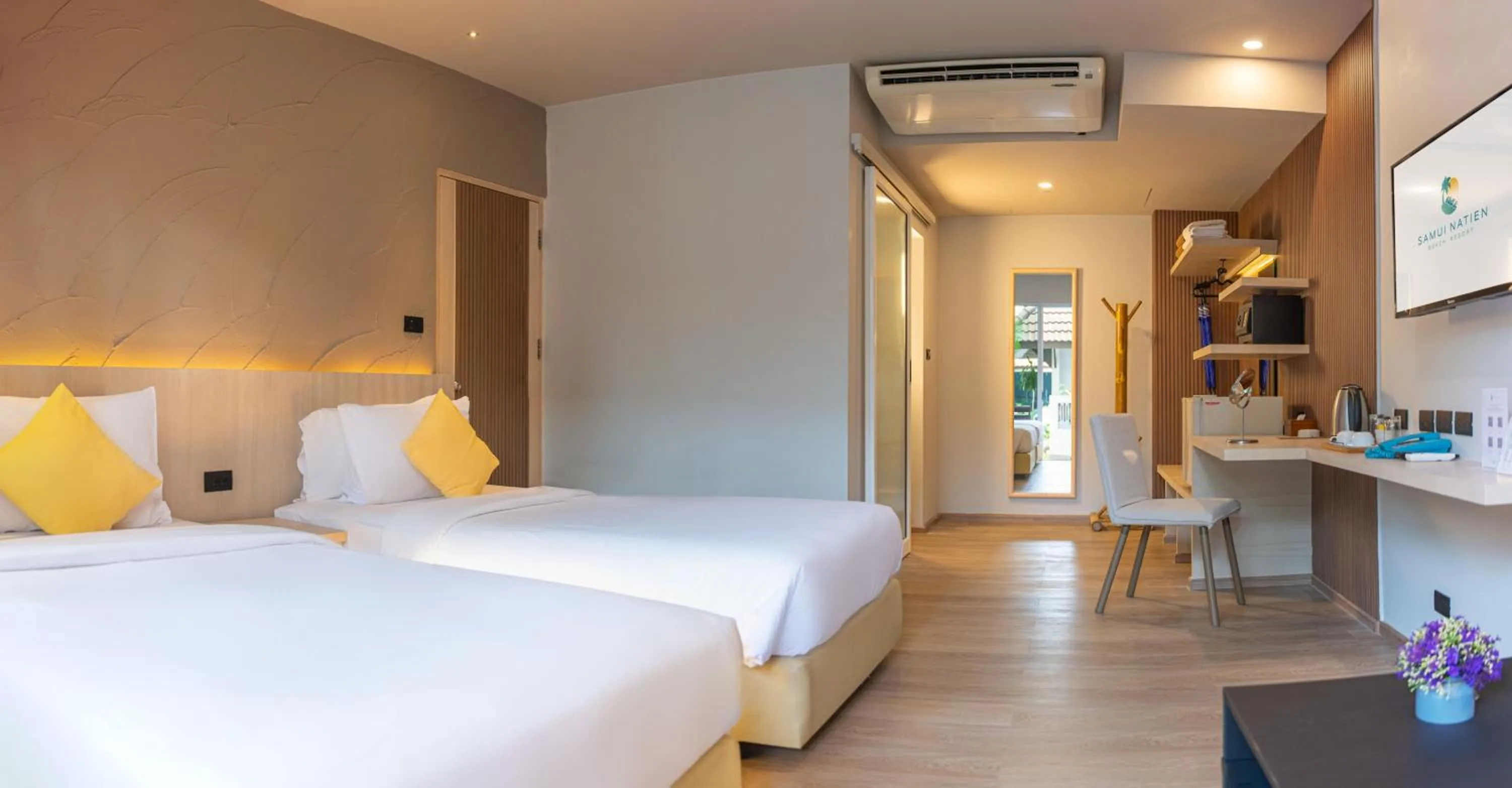 Bed in Samui Natien Resort