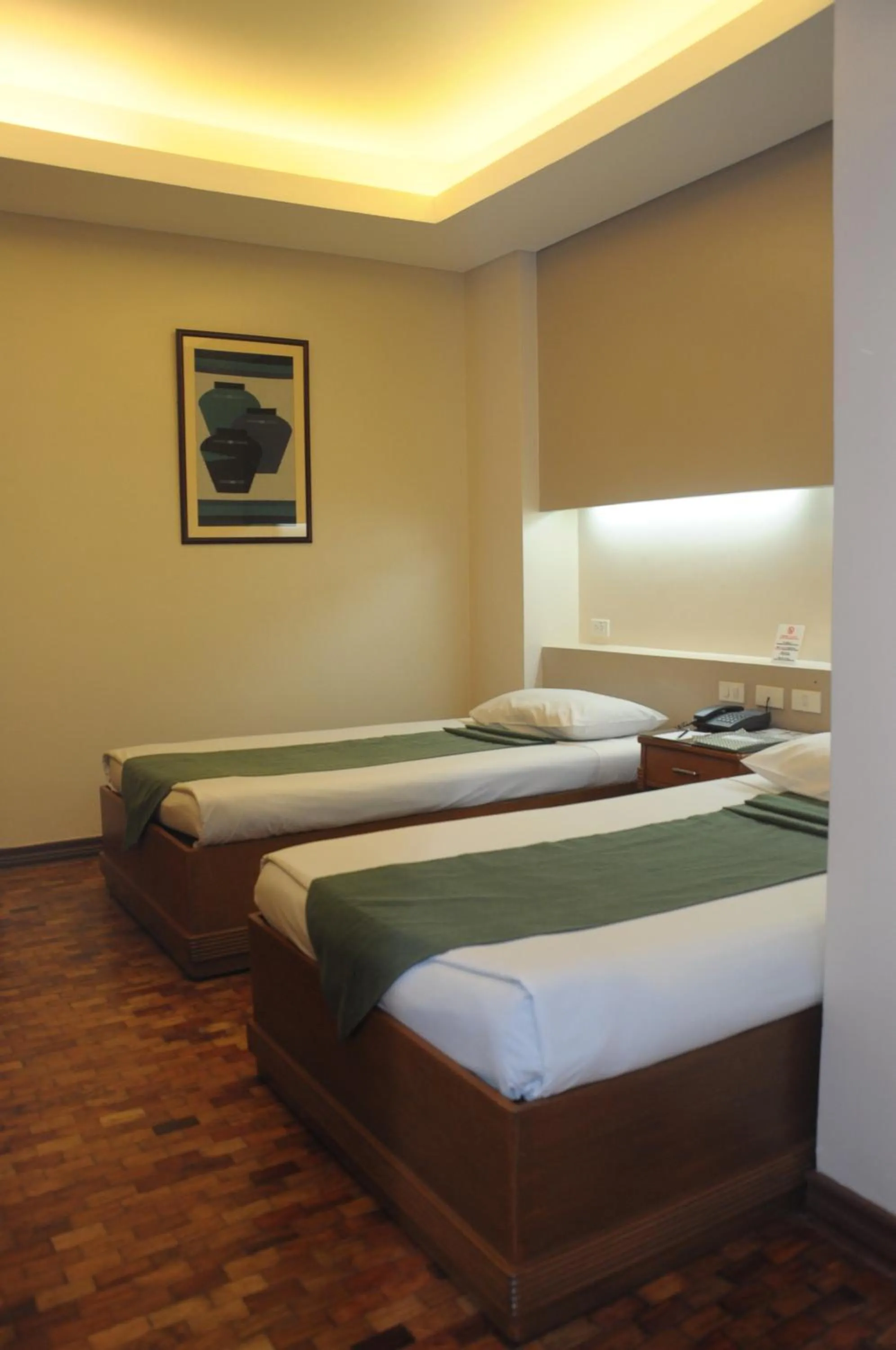 Bed in El Cielito Hotel - Baguio