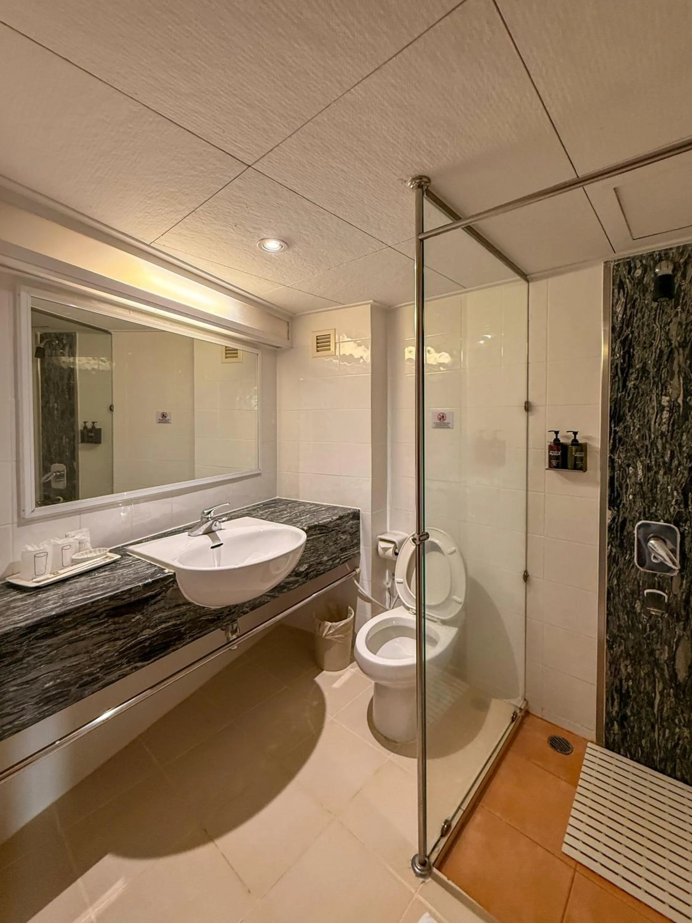 Golden Beach Hotel Pattaya