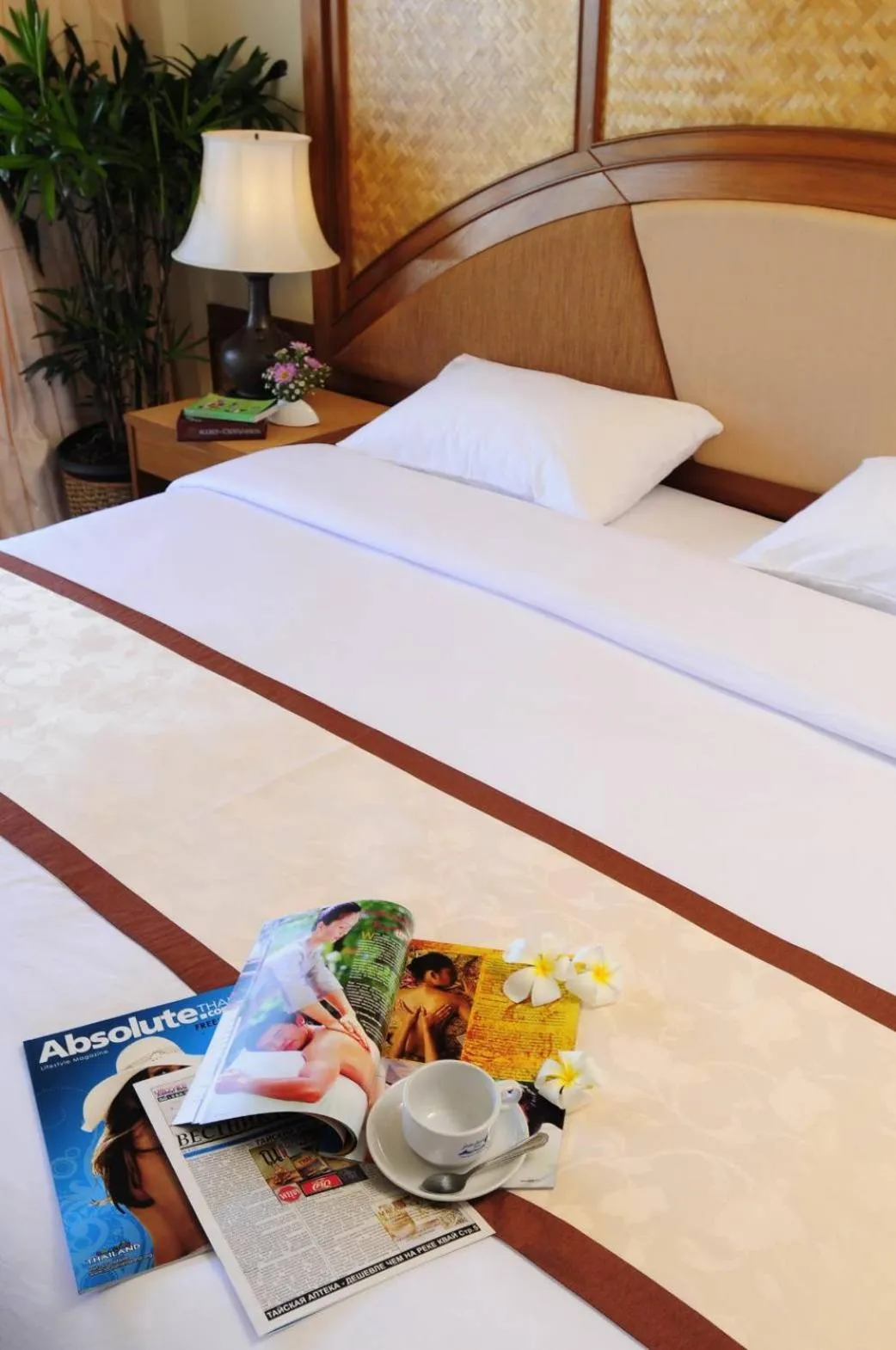 Bedroom, Bed in Golden Beach Hotel Pattaya