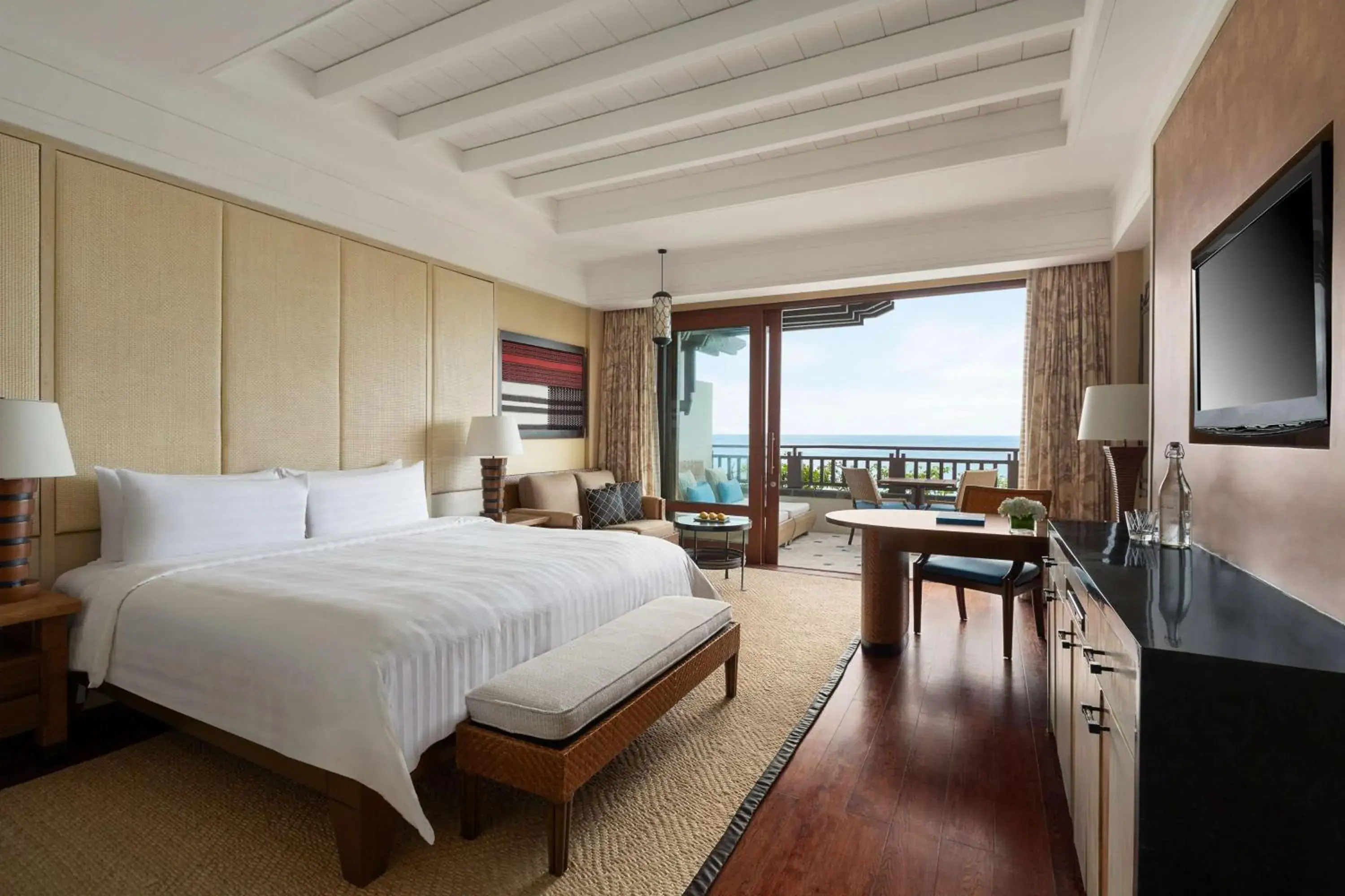 Premier Seaview King Room with Free Roundtrip Caticlan Airport Transfers in Shangri-La Boracay Premier Seaview King Room with Free Roundtrip Caticlan Airport Transfers in Shangri-La Boracay