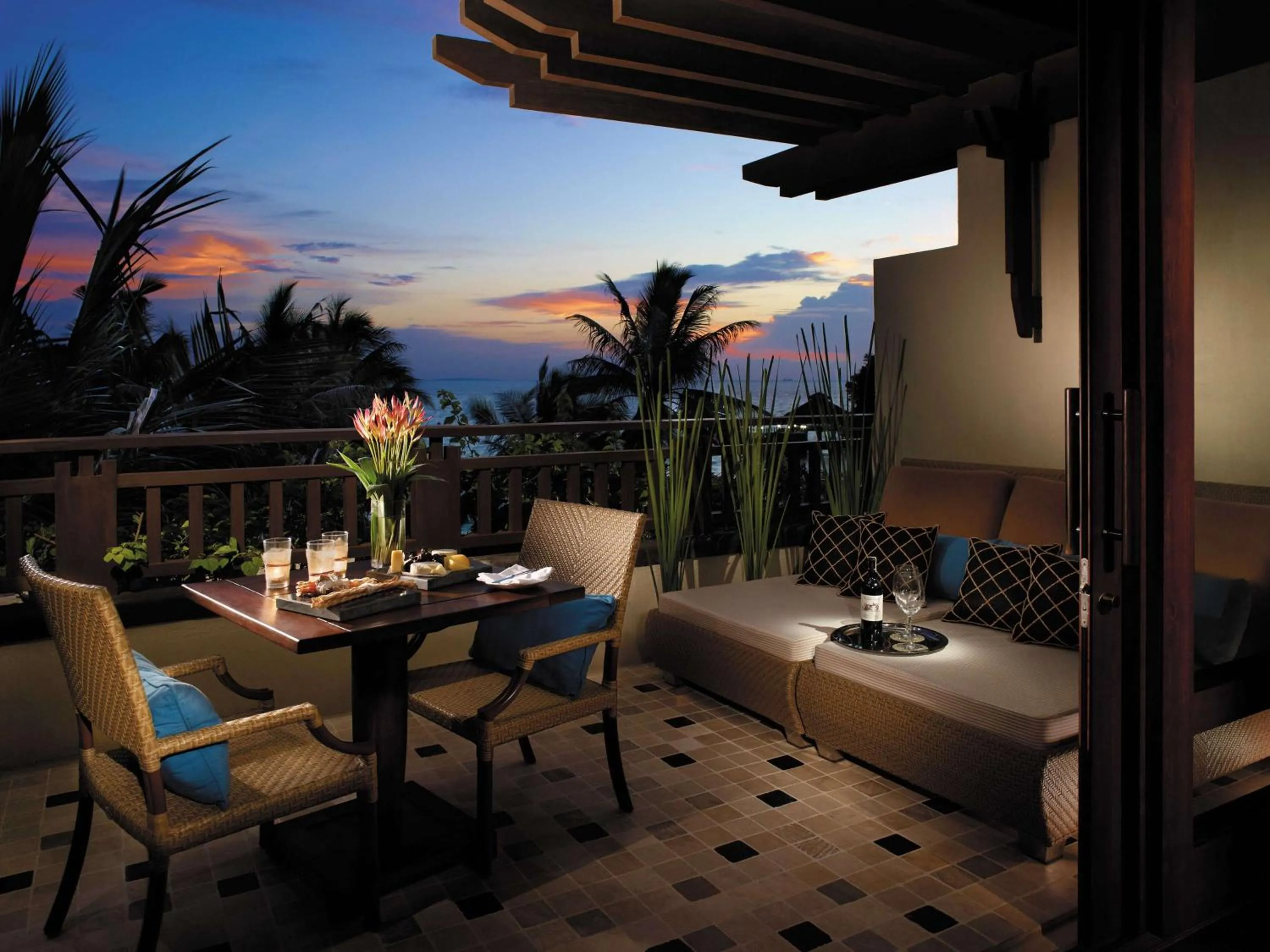 Bedroom in Shangri-La Boracay