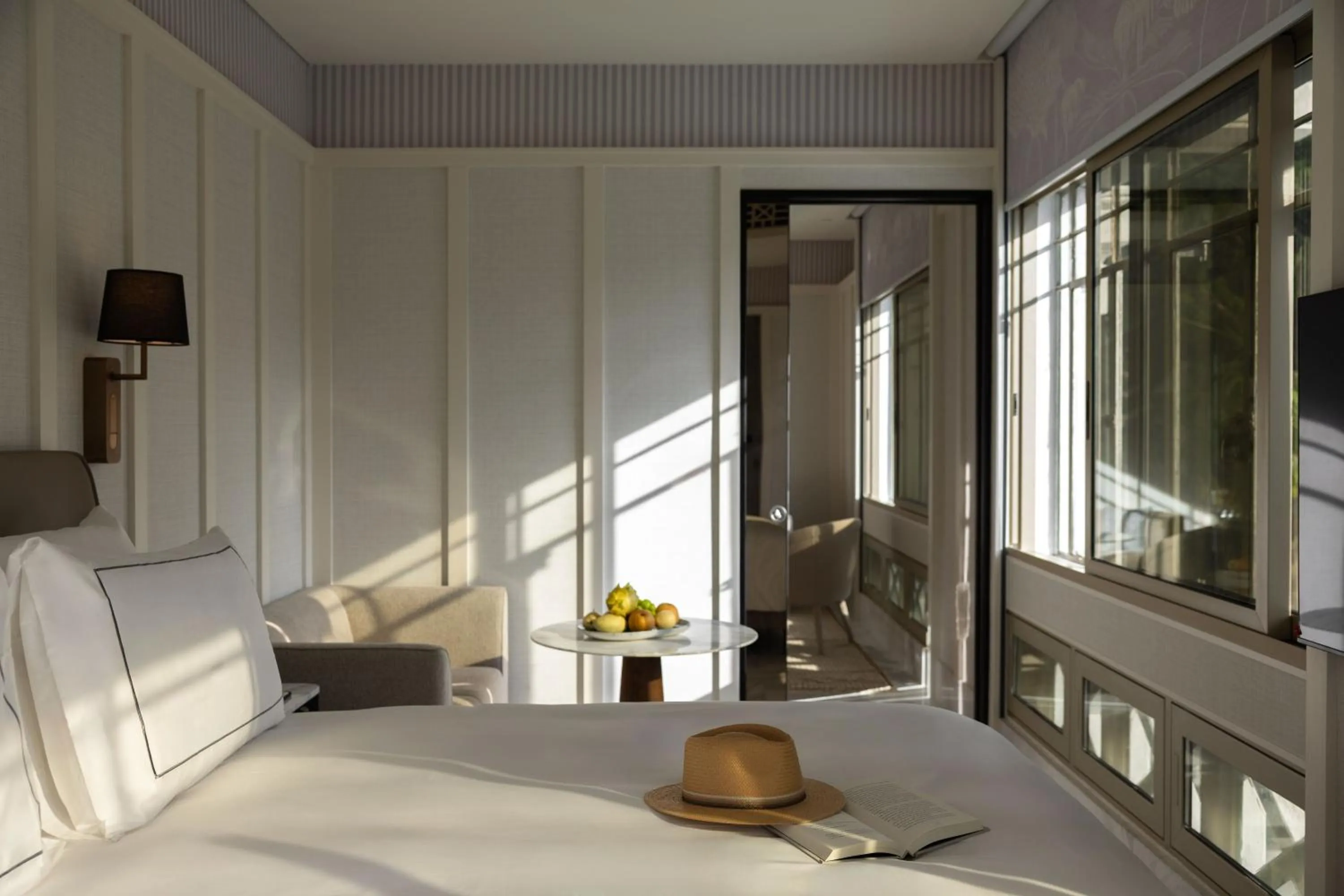 Photo of the whole room, Bed in METT Singapore