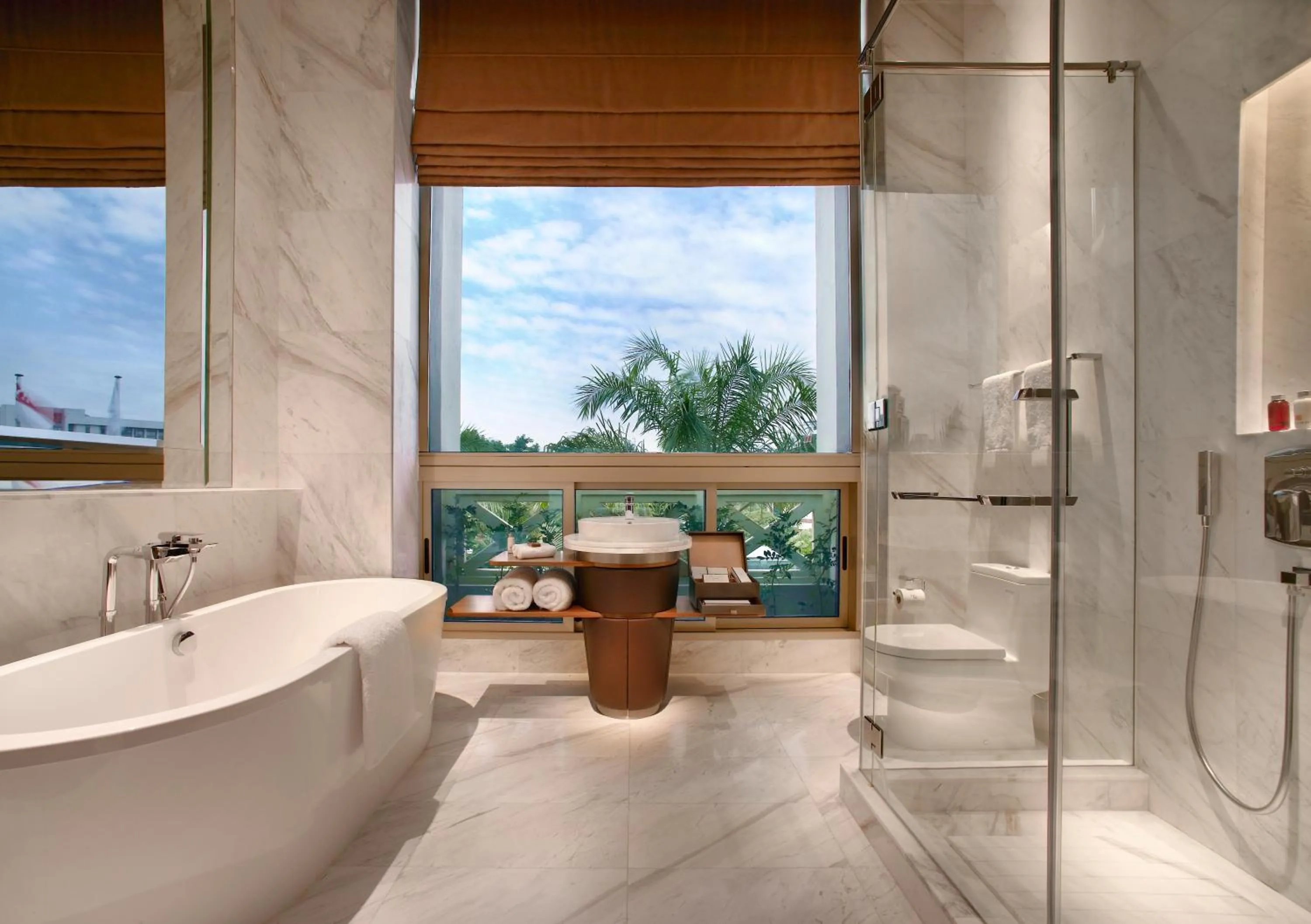 Deluxe Double or Twin Room in METT Singapore