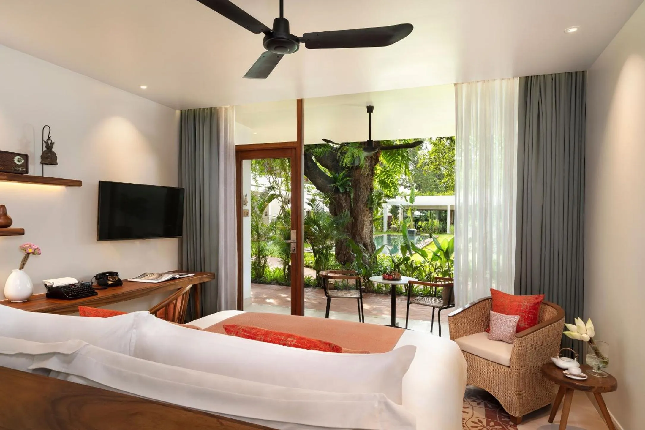 Bedroom, Bed in FCC Angkor by Avani