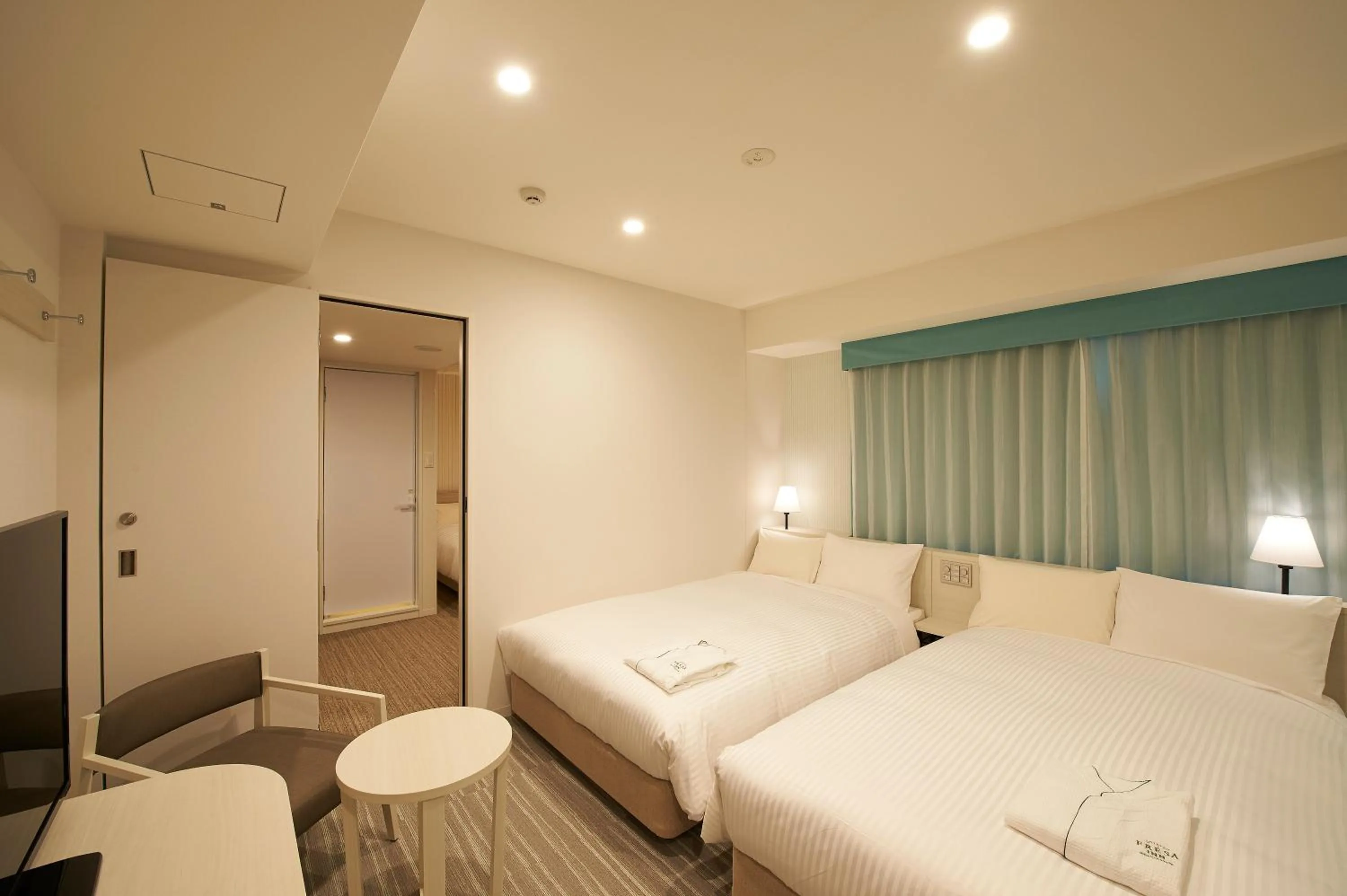 Bedroom, Bed in Sotetsu Fresa Inn Ginza Sanchome