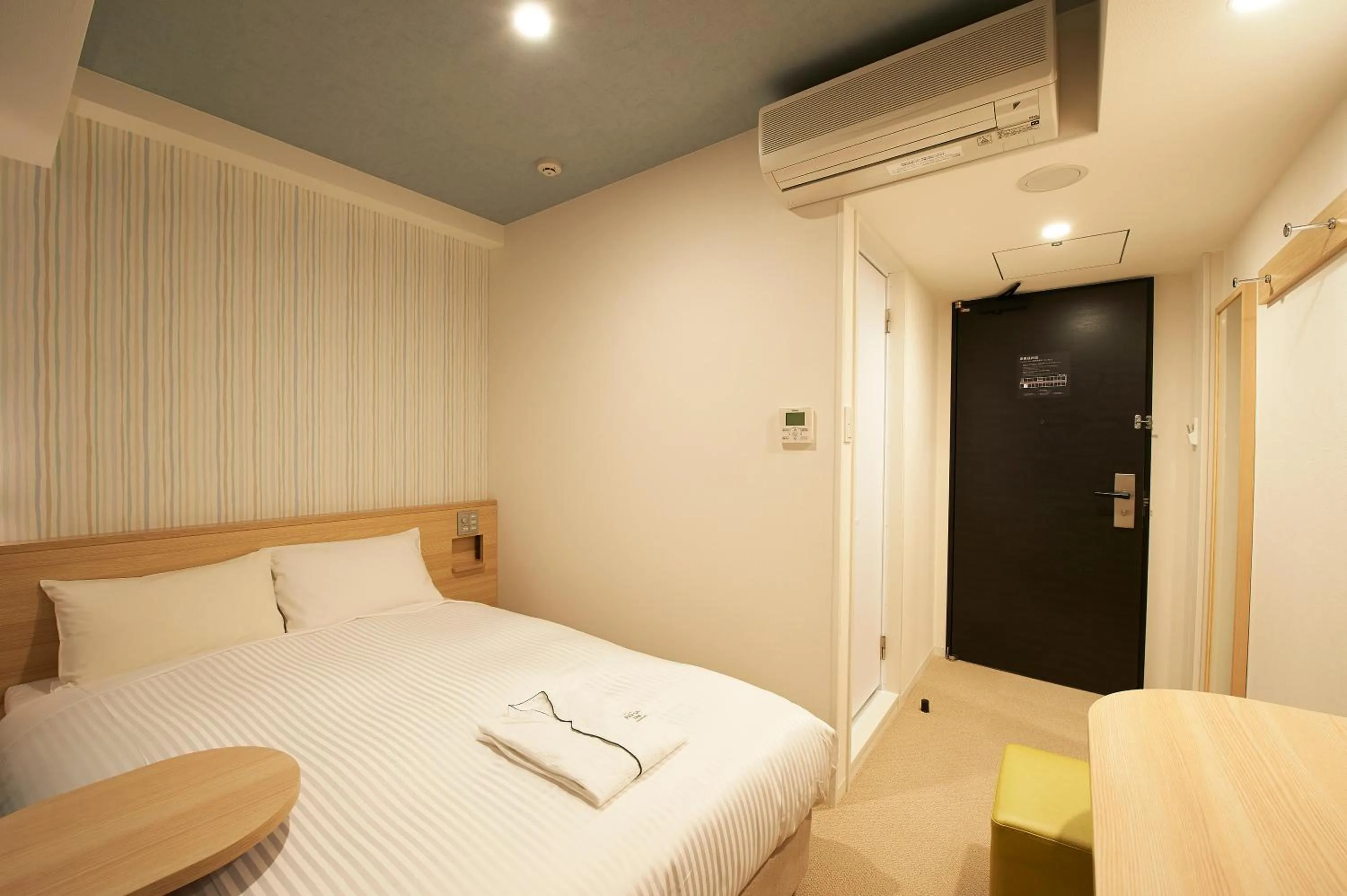 Bedroom, Bed in Sotetsu Fresa Inn Ginza Sanchome