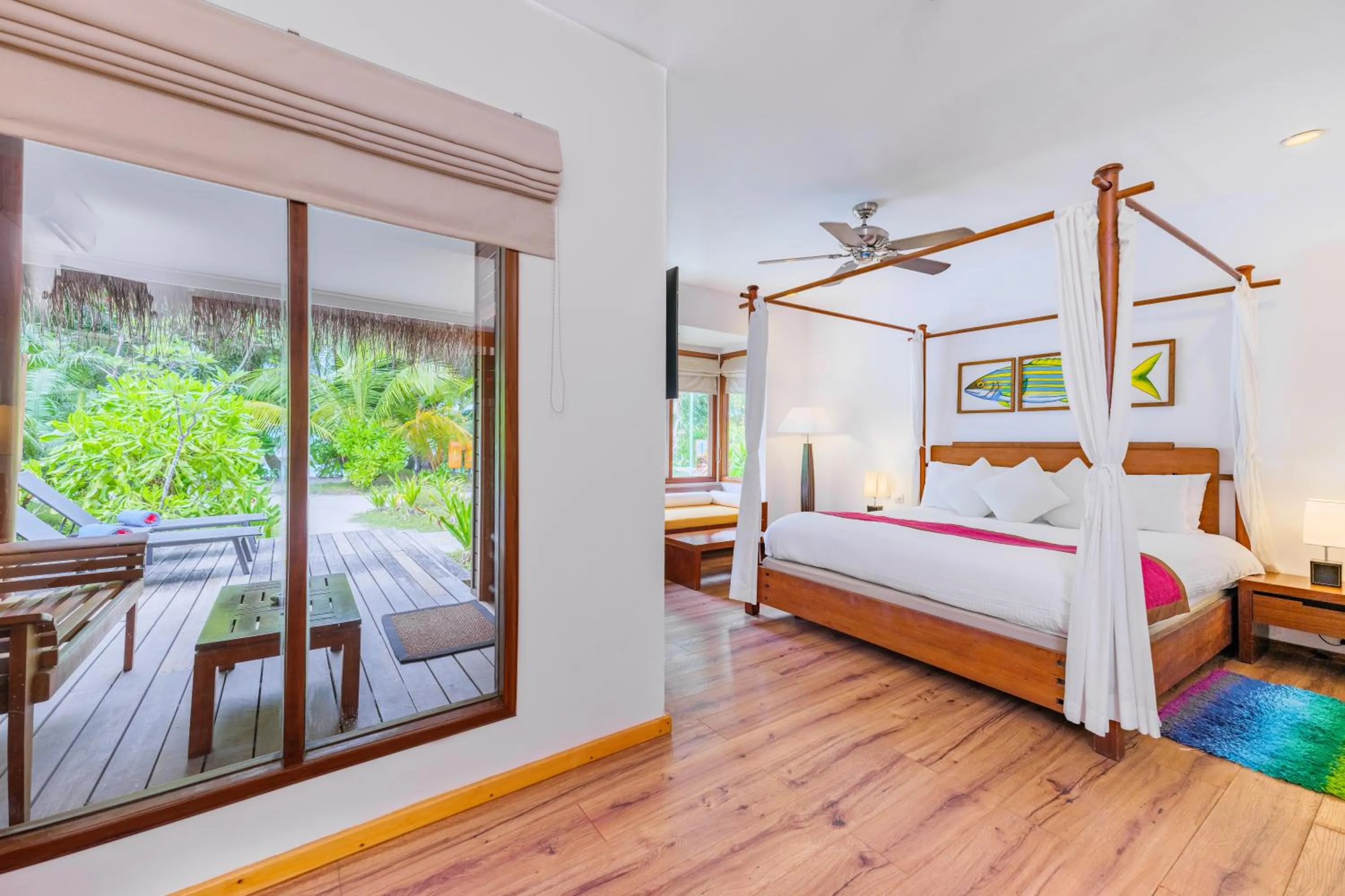 Bedroom, Bed in Kuramathi Maldives