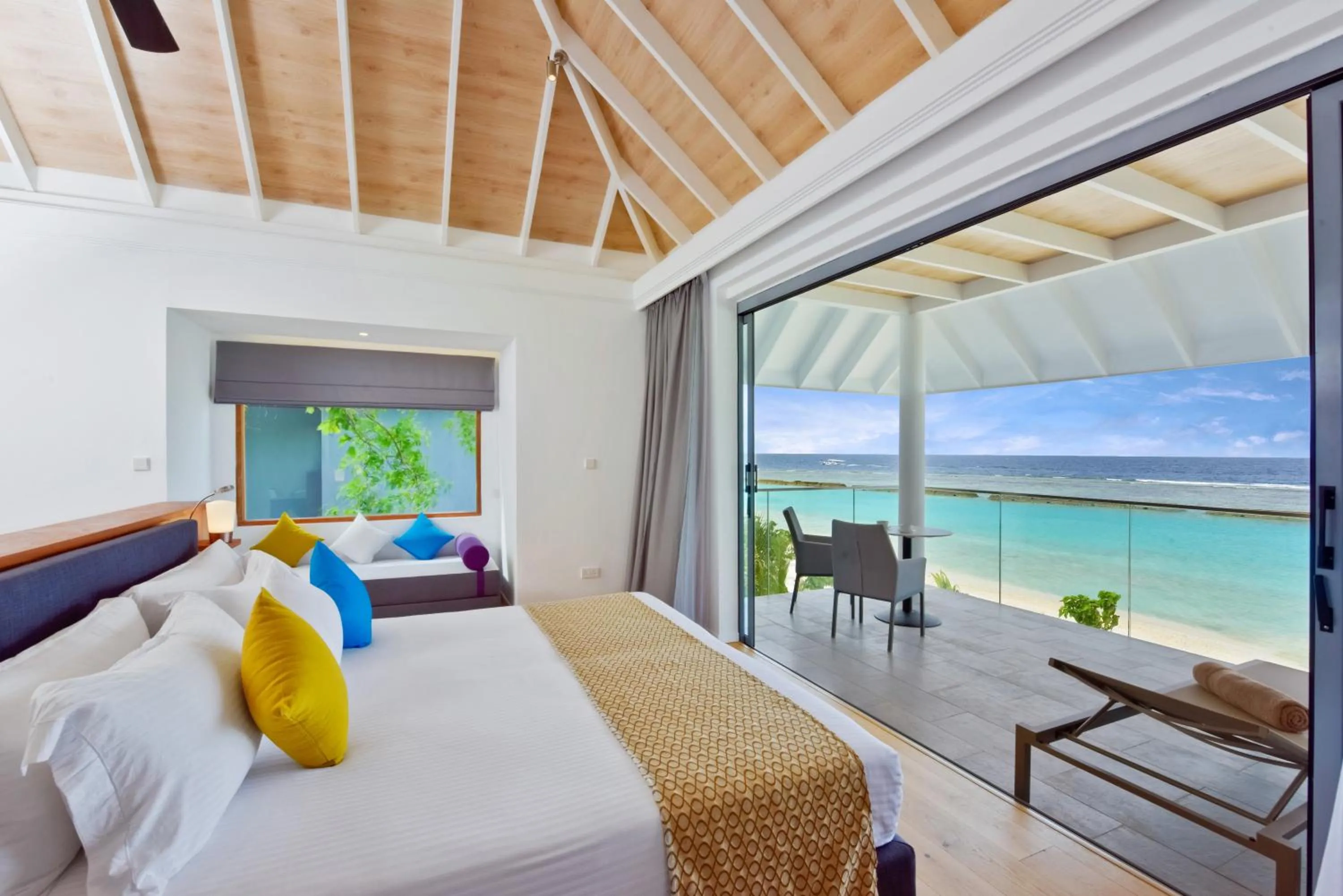Balcony/Terrace, Bed in Kuramathi Maldives