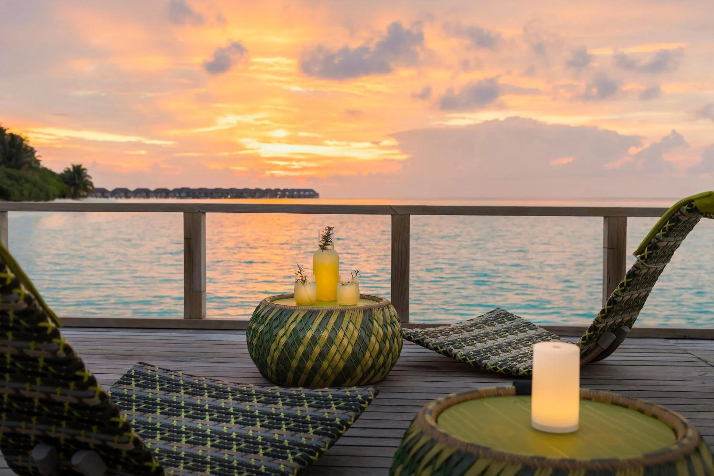 Lounge or bar in Velassaru Maldives
