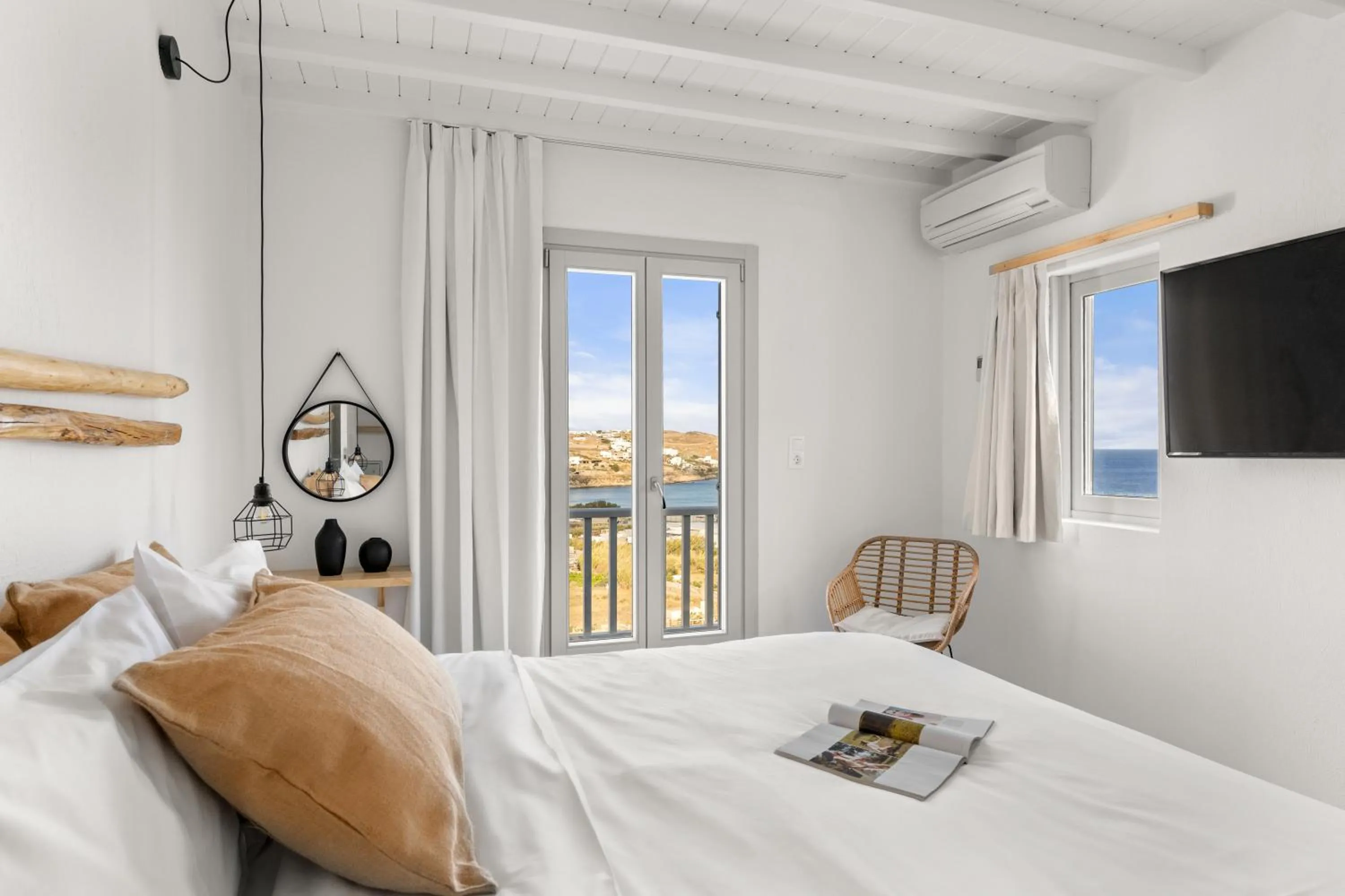 Bedroom, Bed in Penelope Village