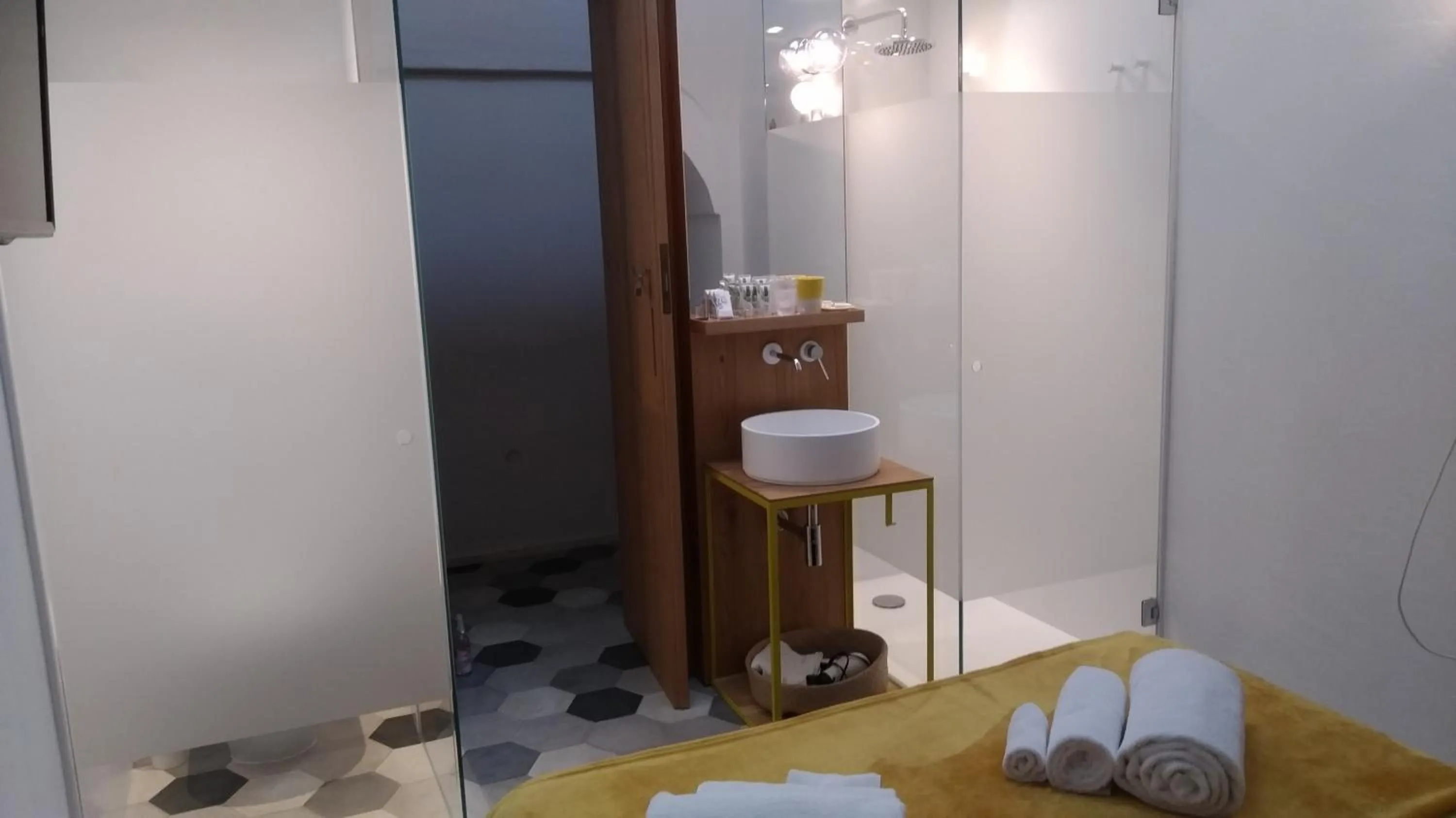 Bathroom in FONTEblu B&B