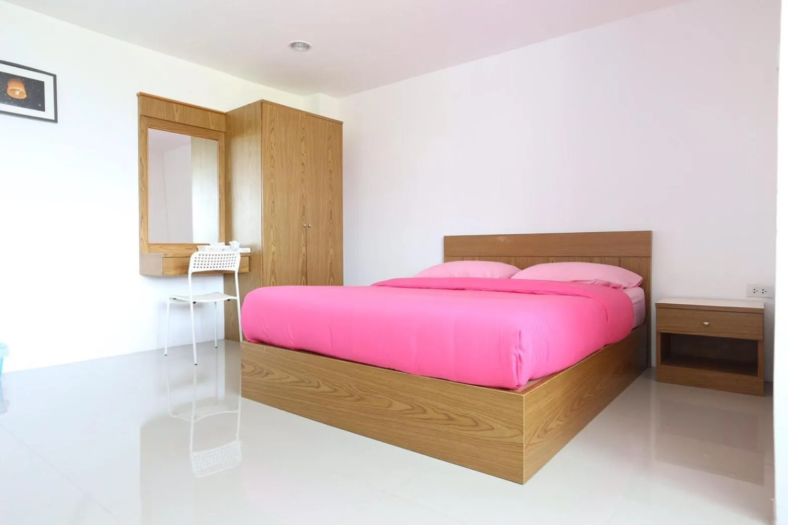 Bed in Chamnan Residence