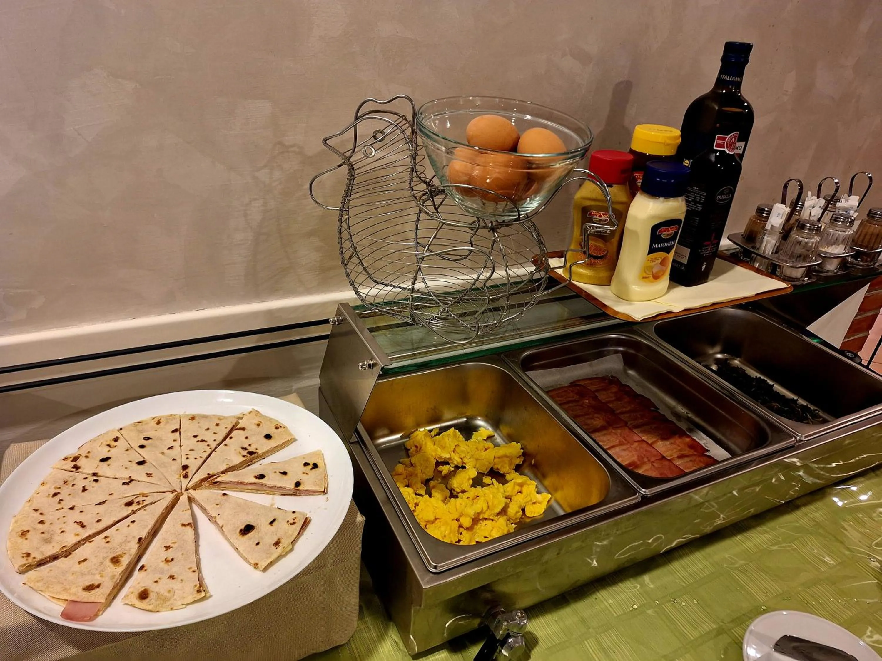Food and drinks in Hotel Erika