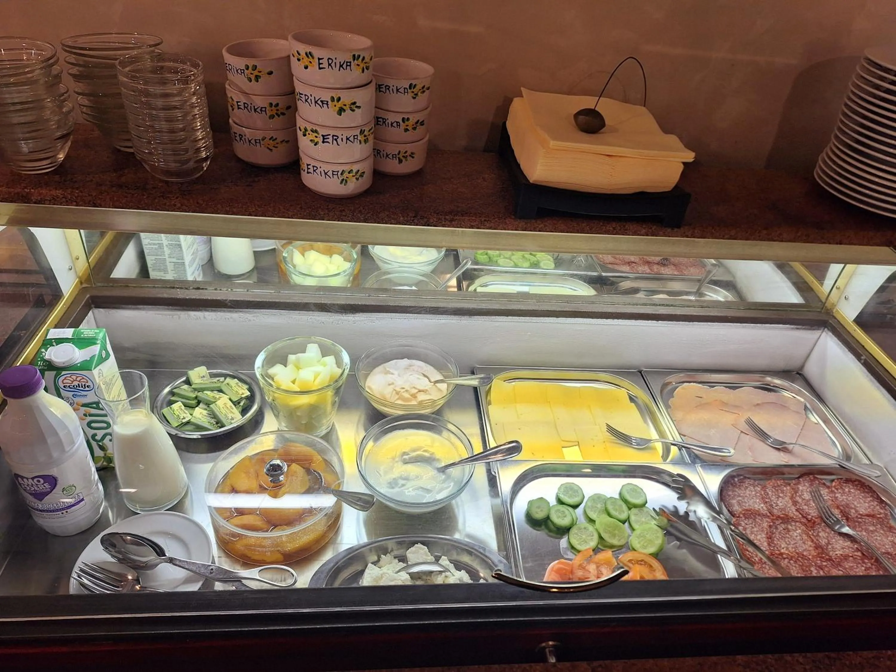 Food and drinks in Hotel Erika