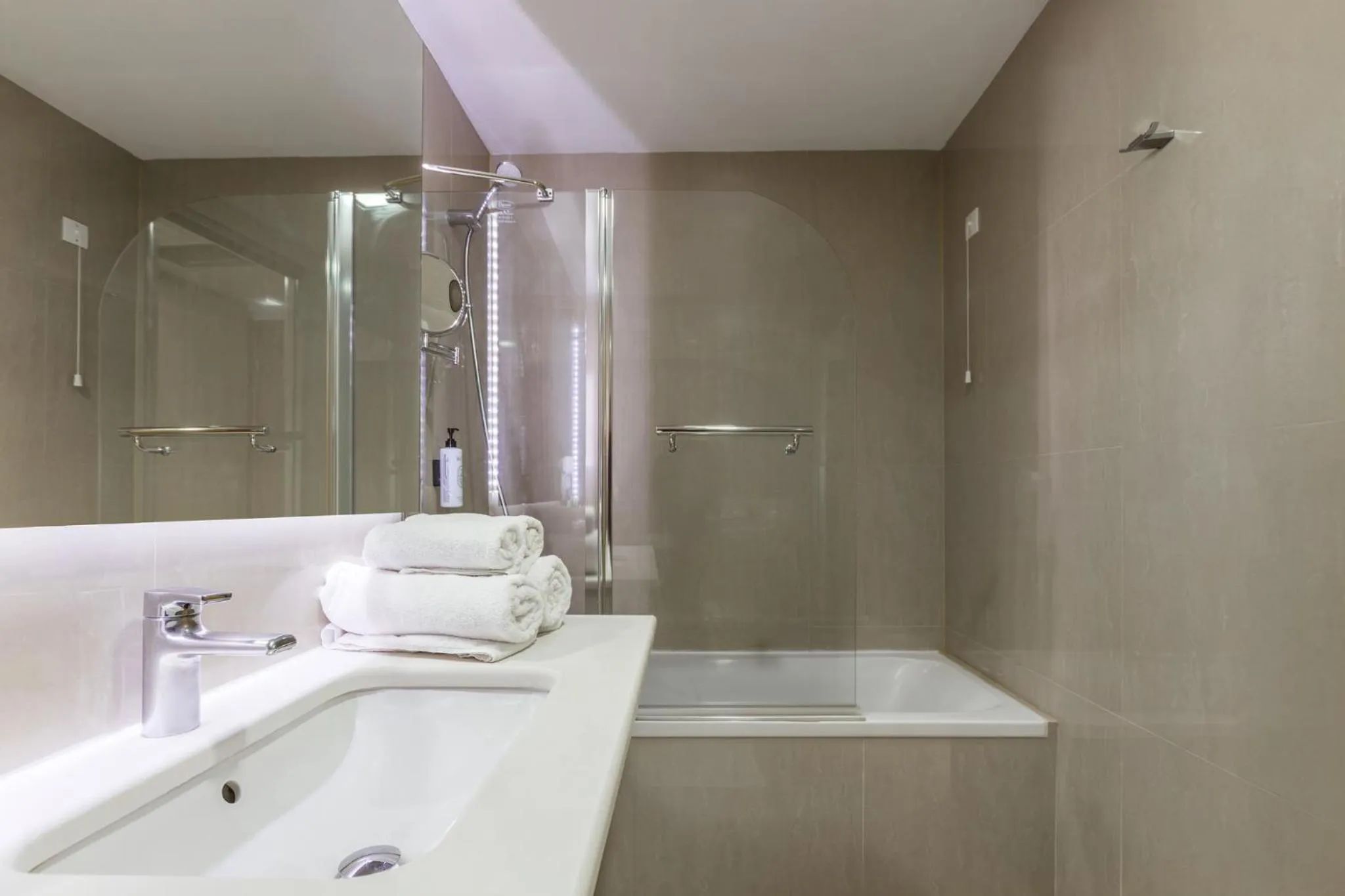 Bathroom in Alexandra Beach Resort & Spa