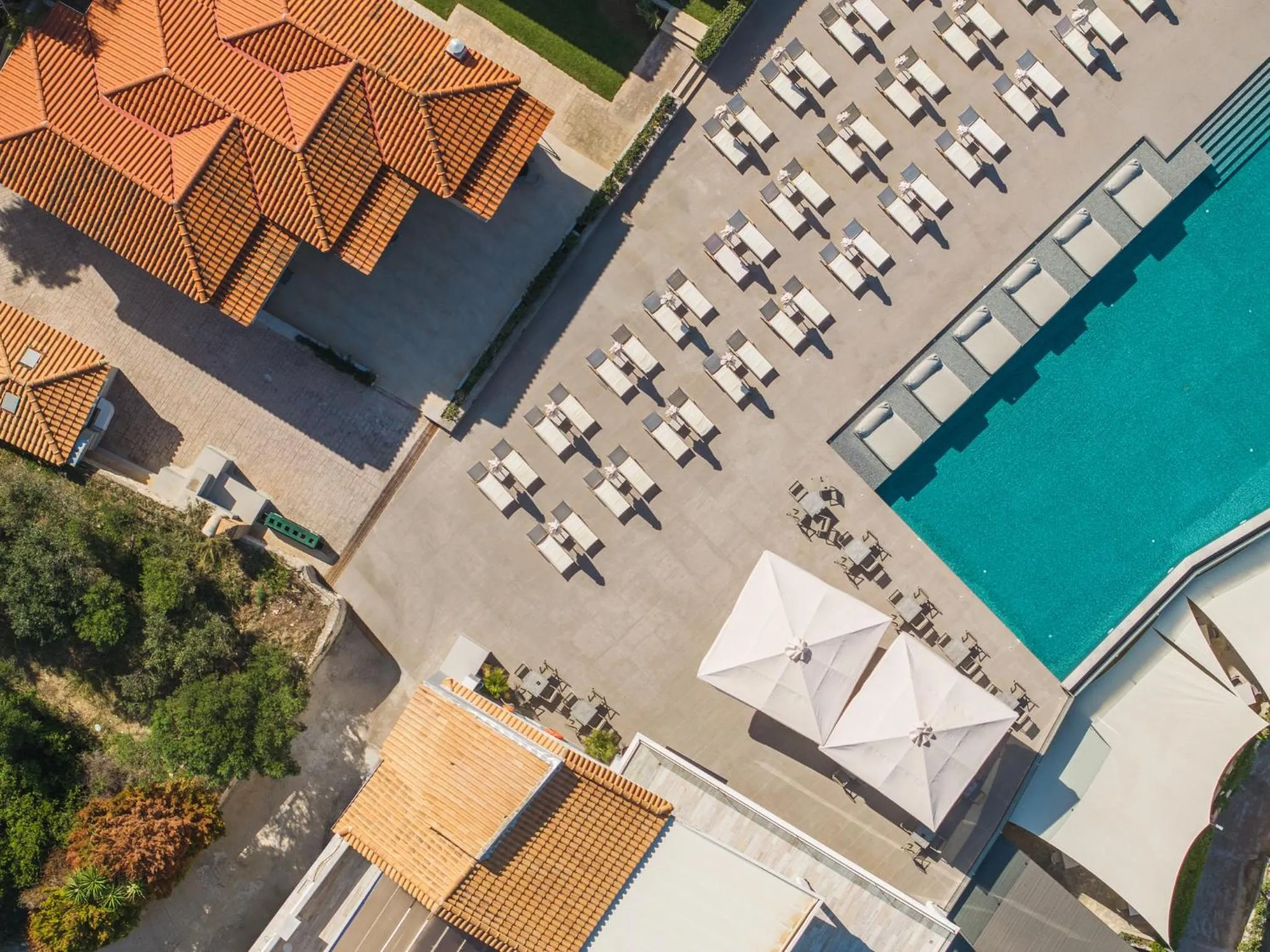 Property building in Alexandra Beach Resort & Spa