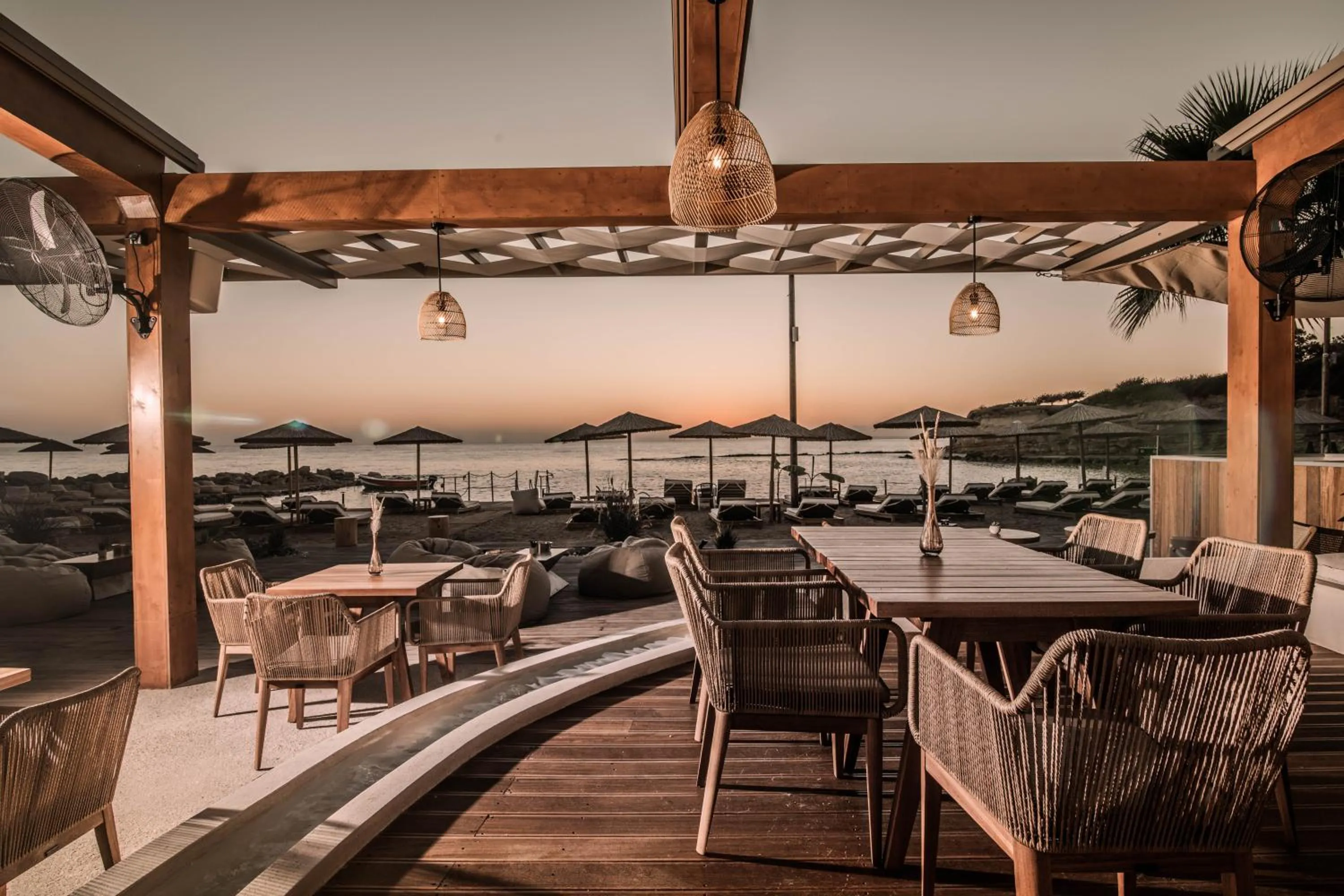 Restaurant/places to eat in Alexandra Beach Resort & Spa