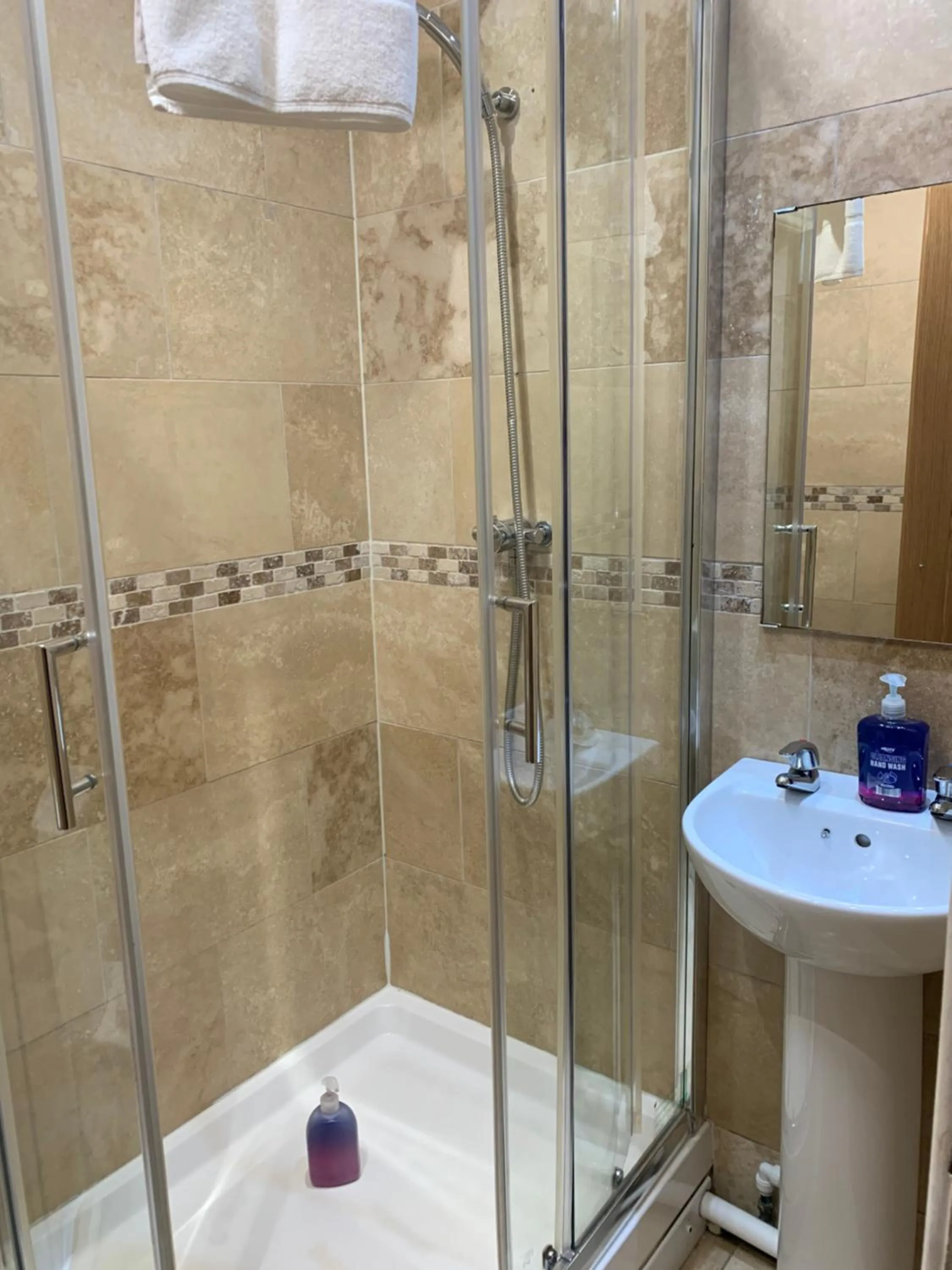 Shower in New Union ADULTS ONLY