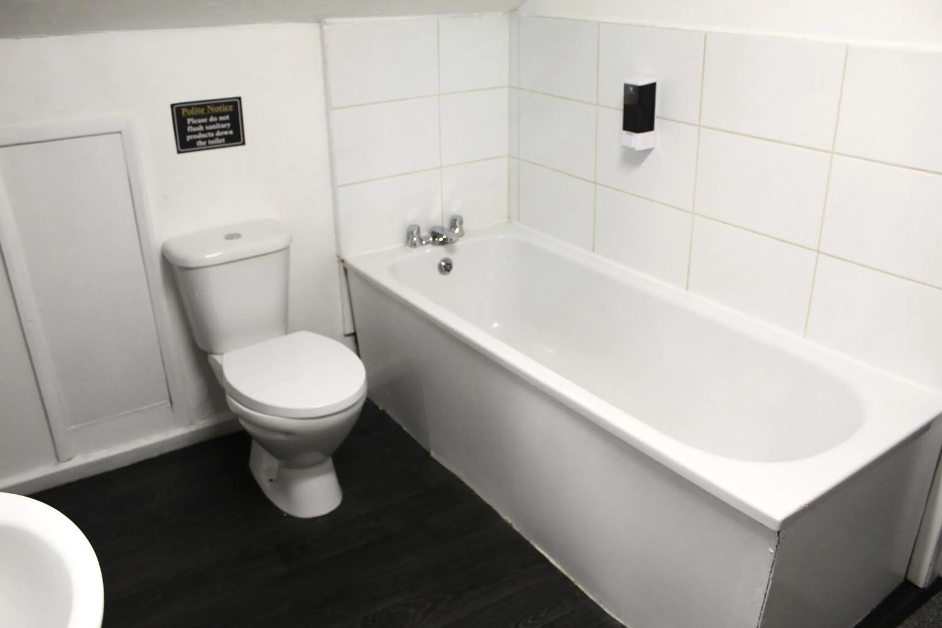 Bathroom in Mitre Hotel Manchester City Centre