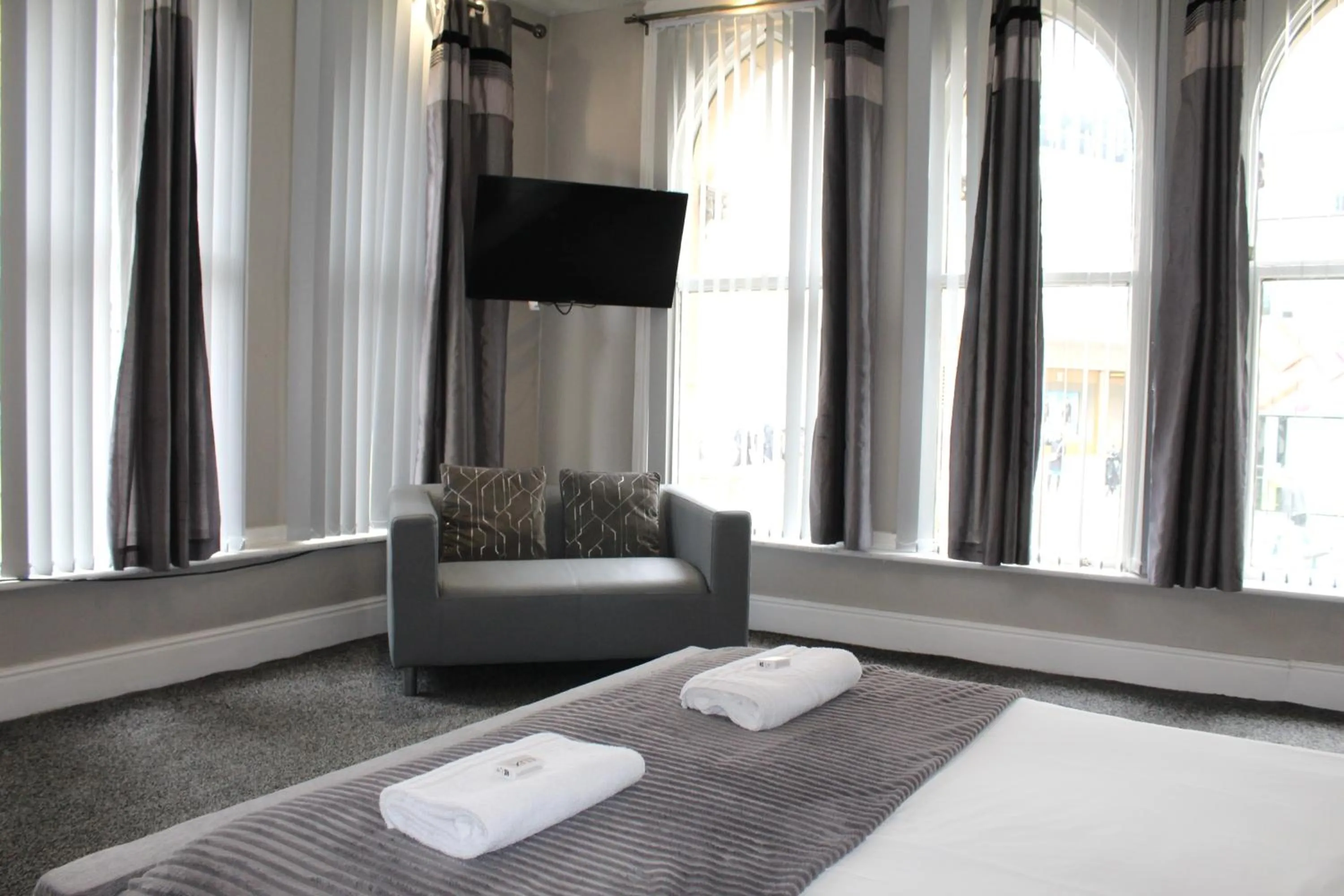 Bed in Mitre Hotel Manchester City Centre