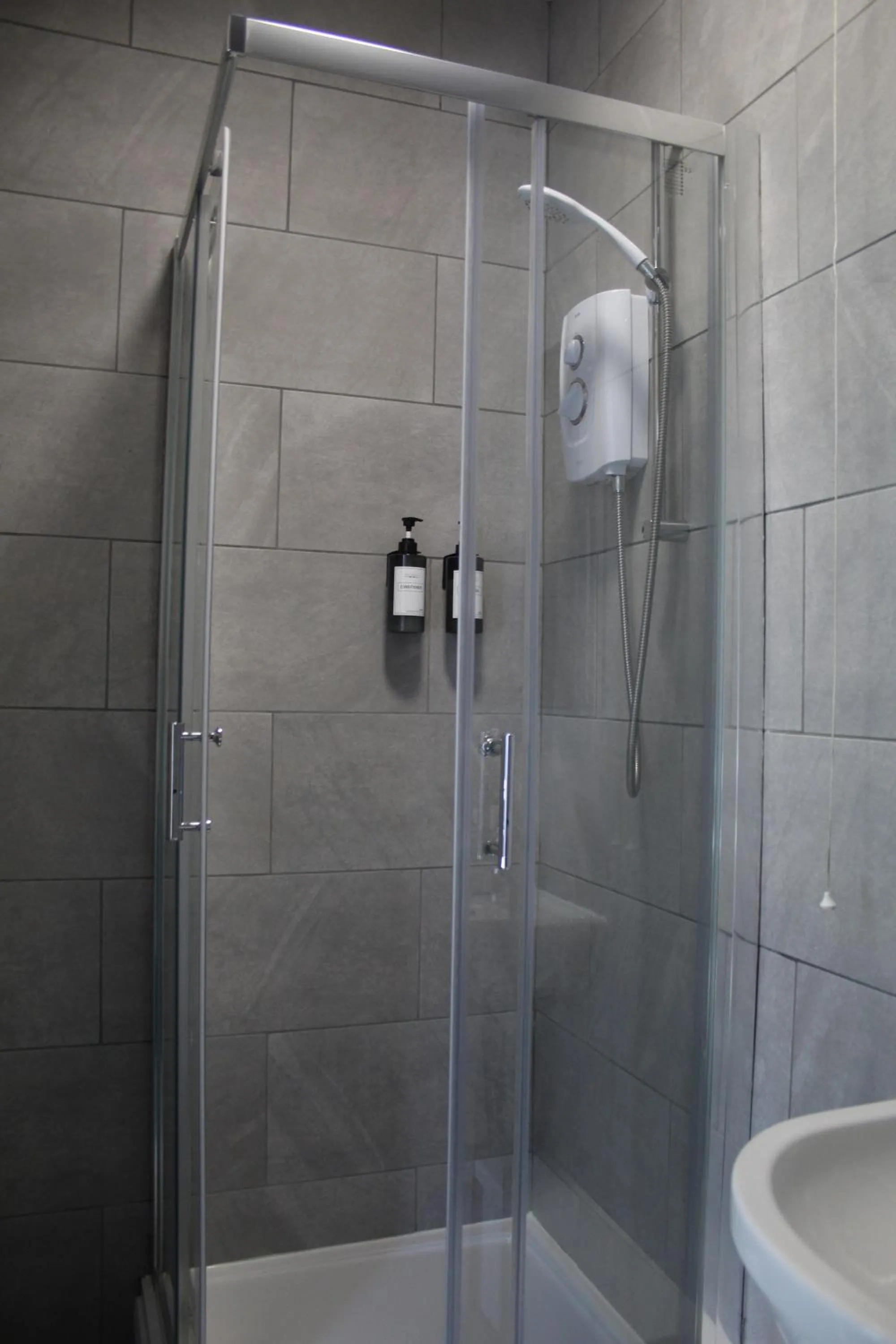 Bathroom in Mitre Hotel Manchester City Centre