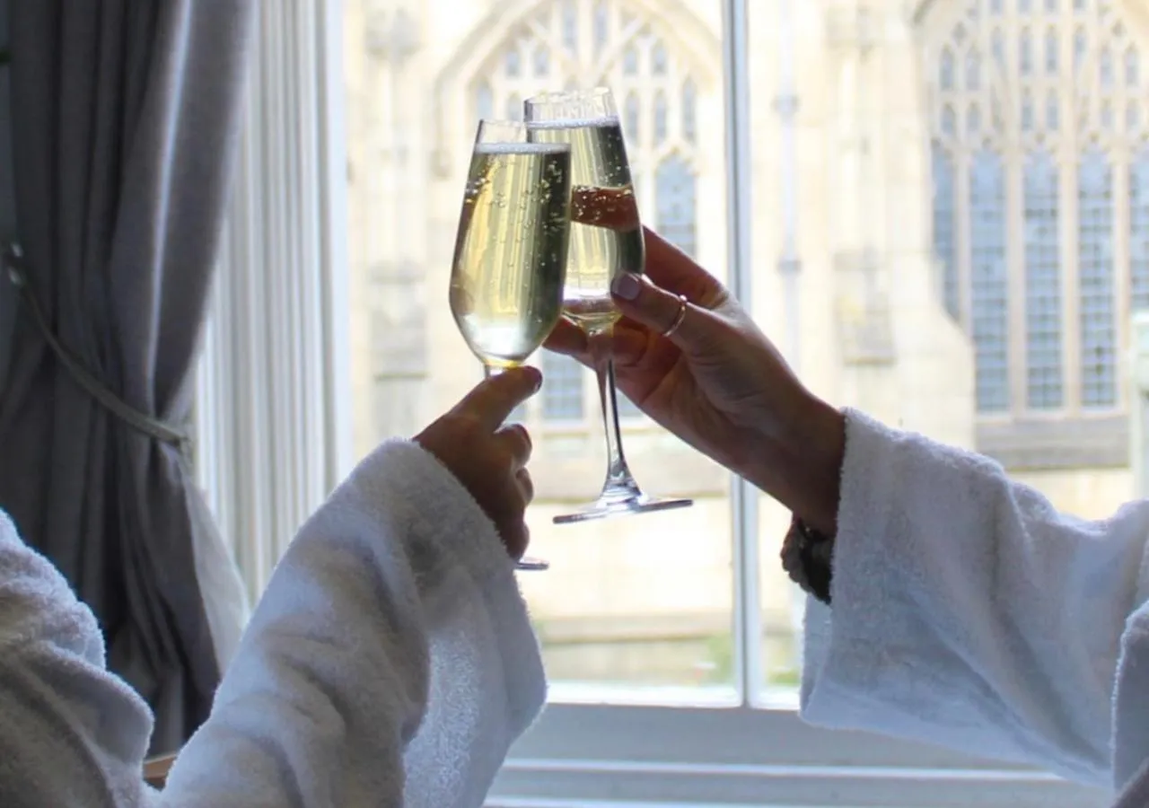 Food and drinks in Mitre Hotel Manchester City Centre