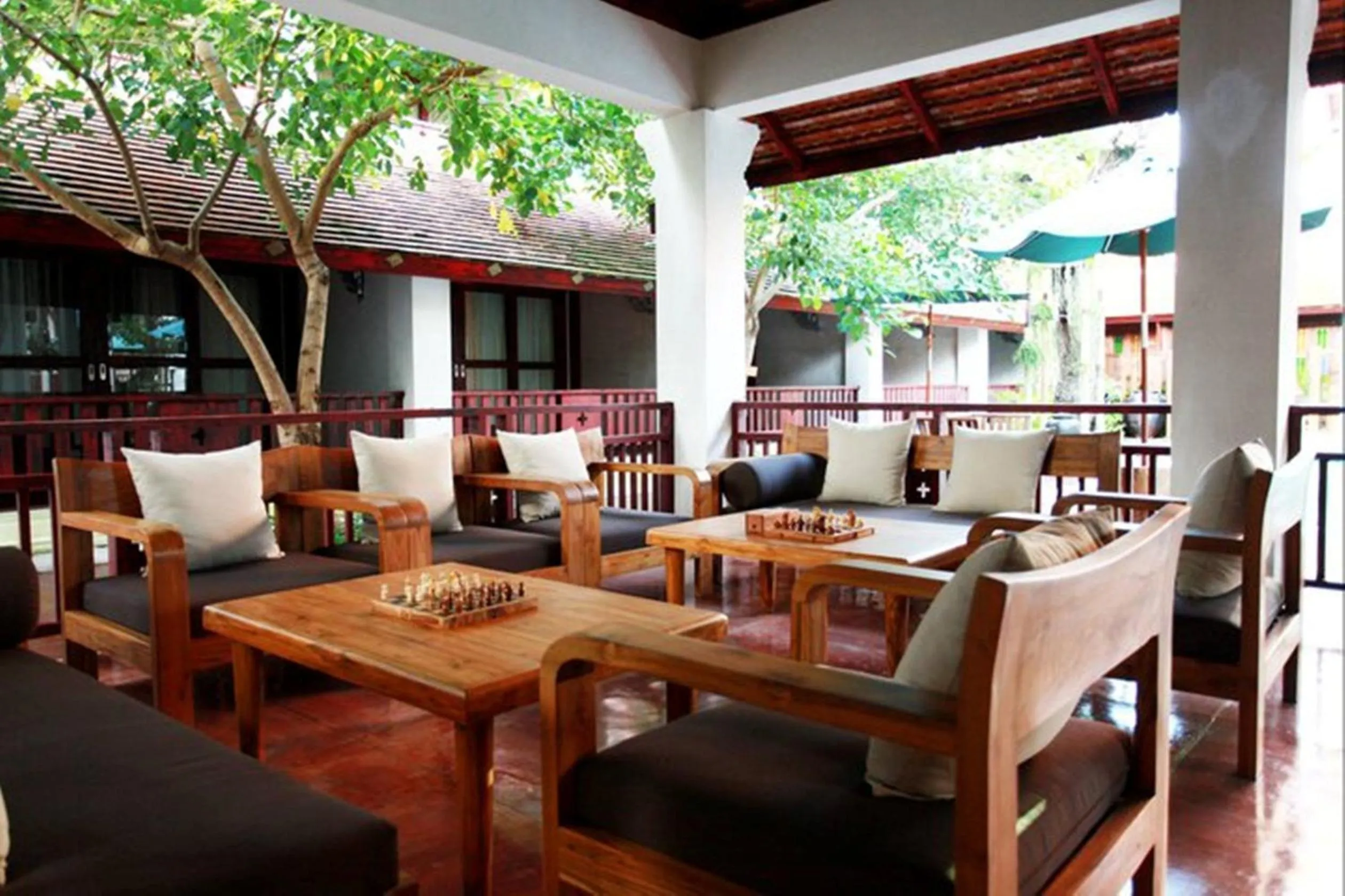 Lobby or reception in The Rim Chiang Mai