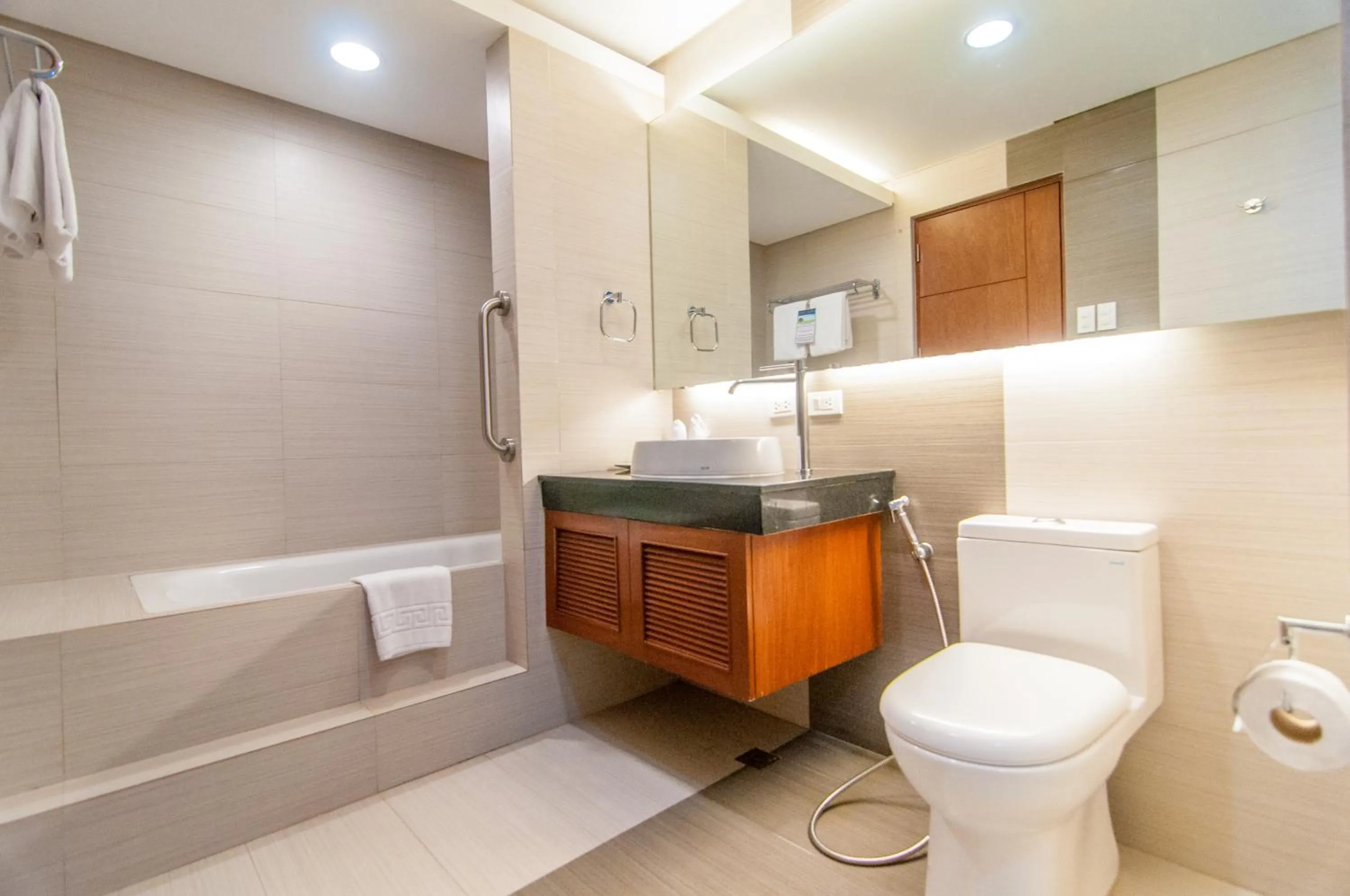 El Cielito Inn - Sta. Rosa