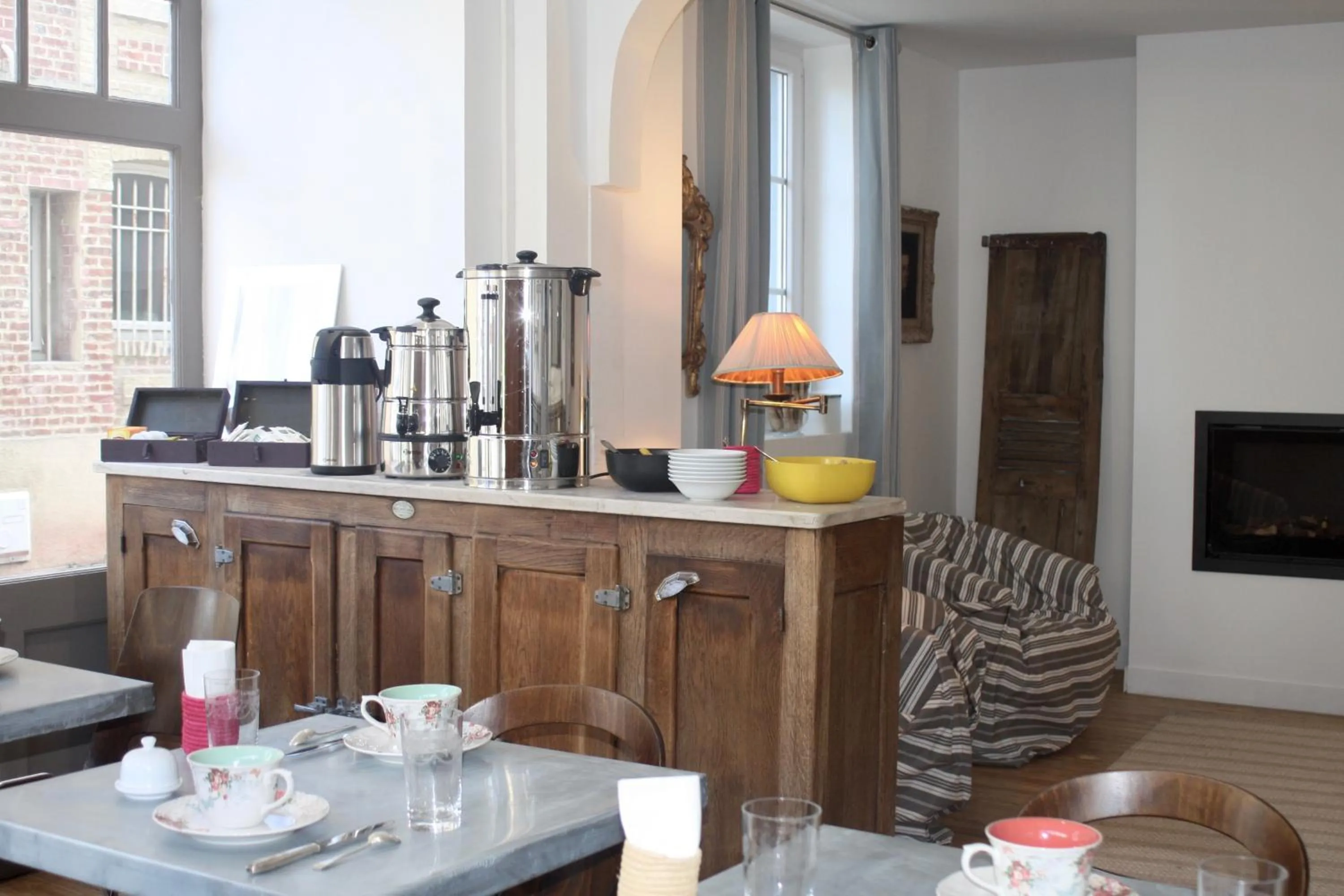 Communal lounge/ TV room in La Maison de la Plage