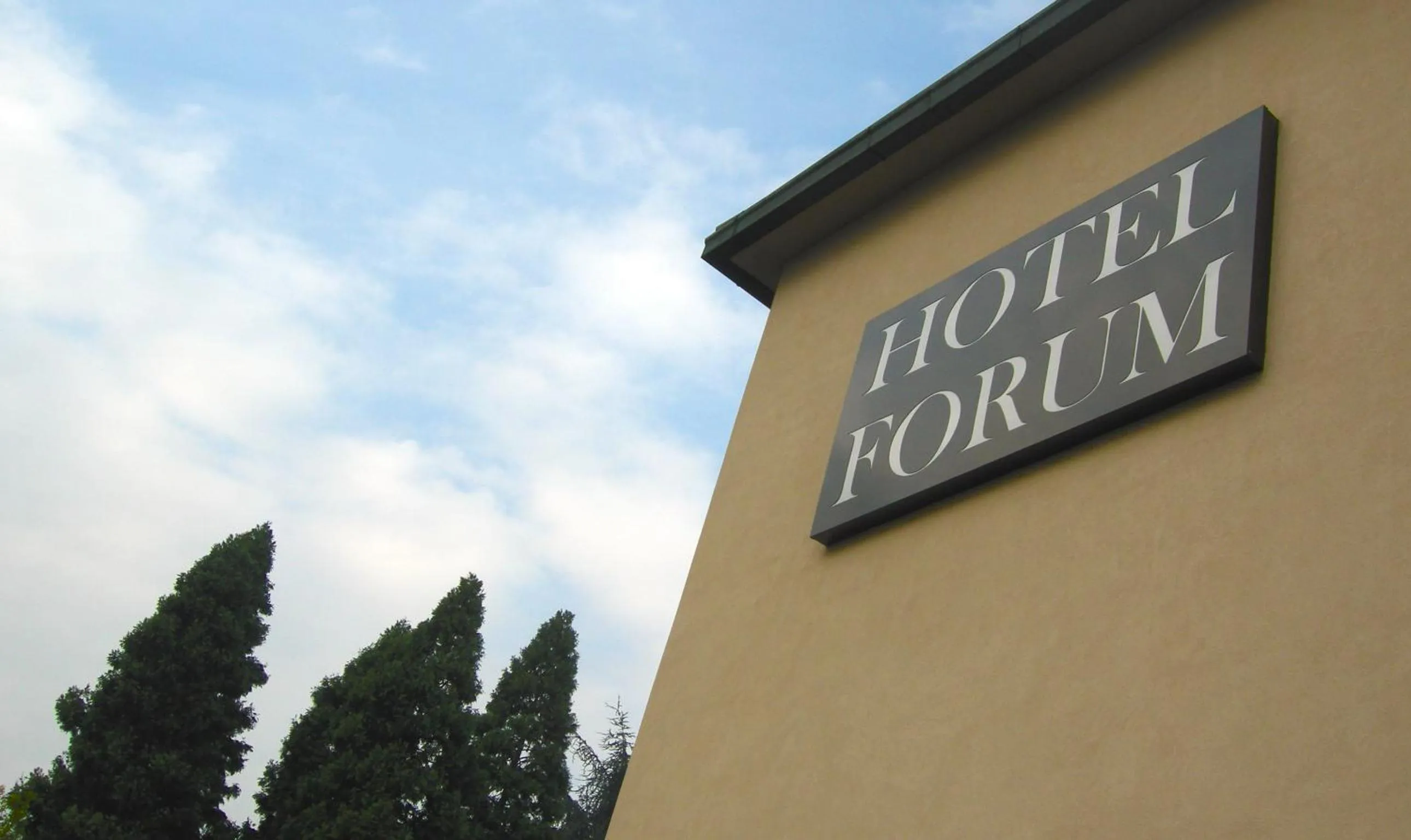 Property building in Hotel Forum