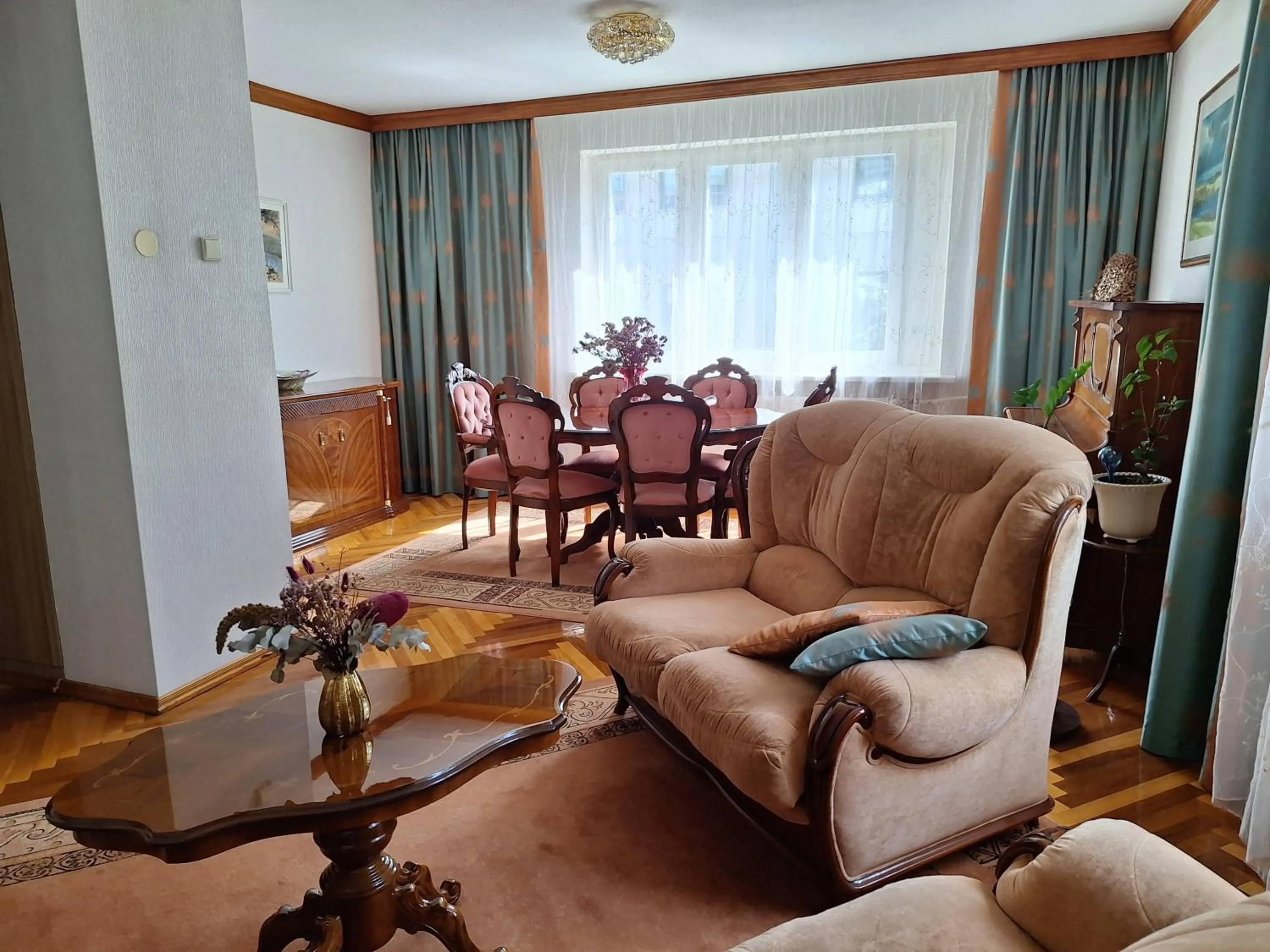 Living room in Home B&B