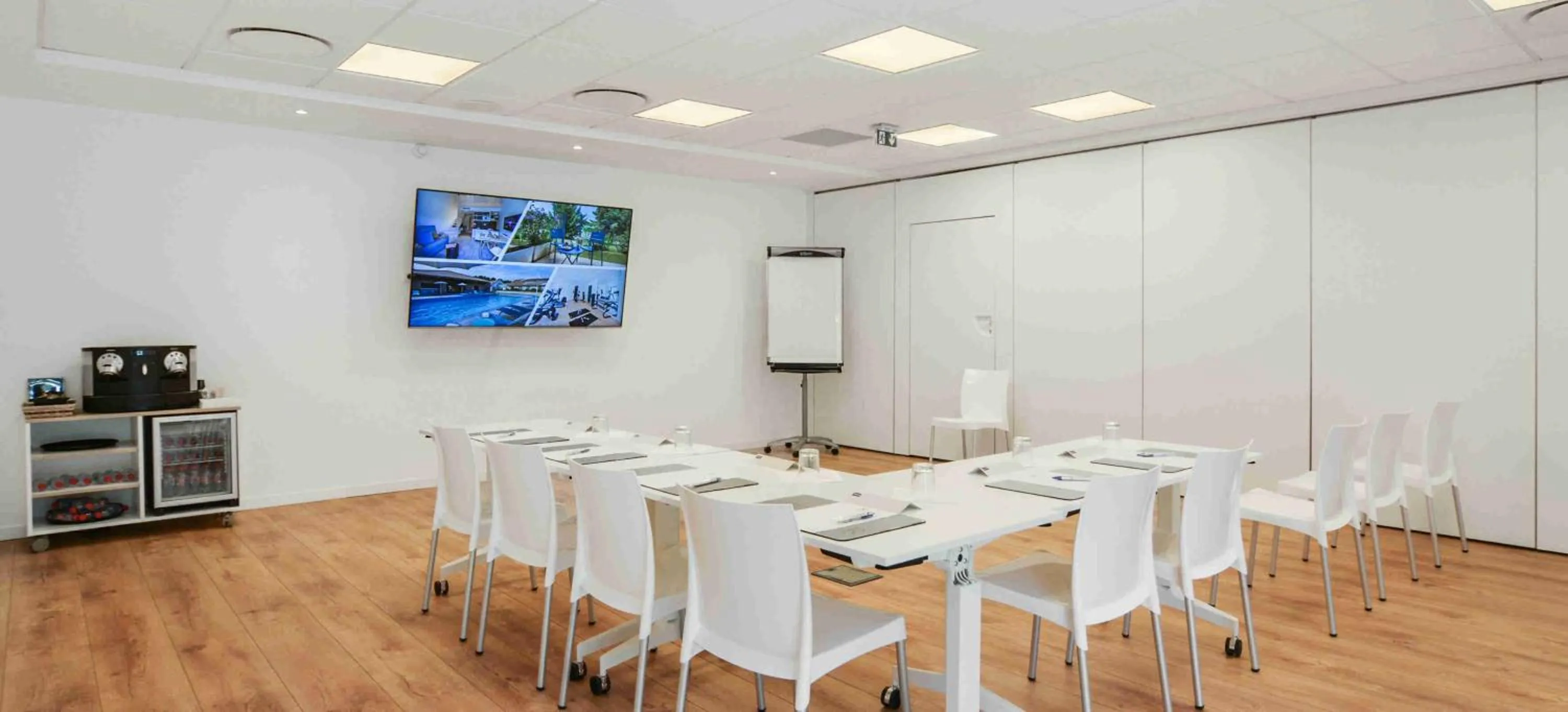 Business facilities in Kyriad Résidence Cabriès - Plan de Campagne