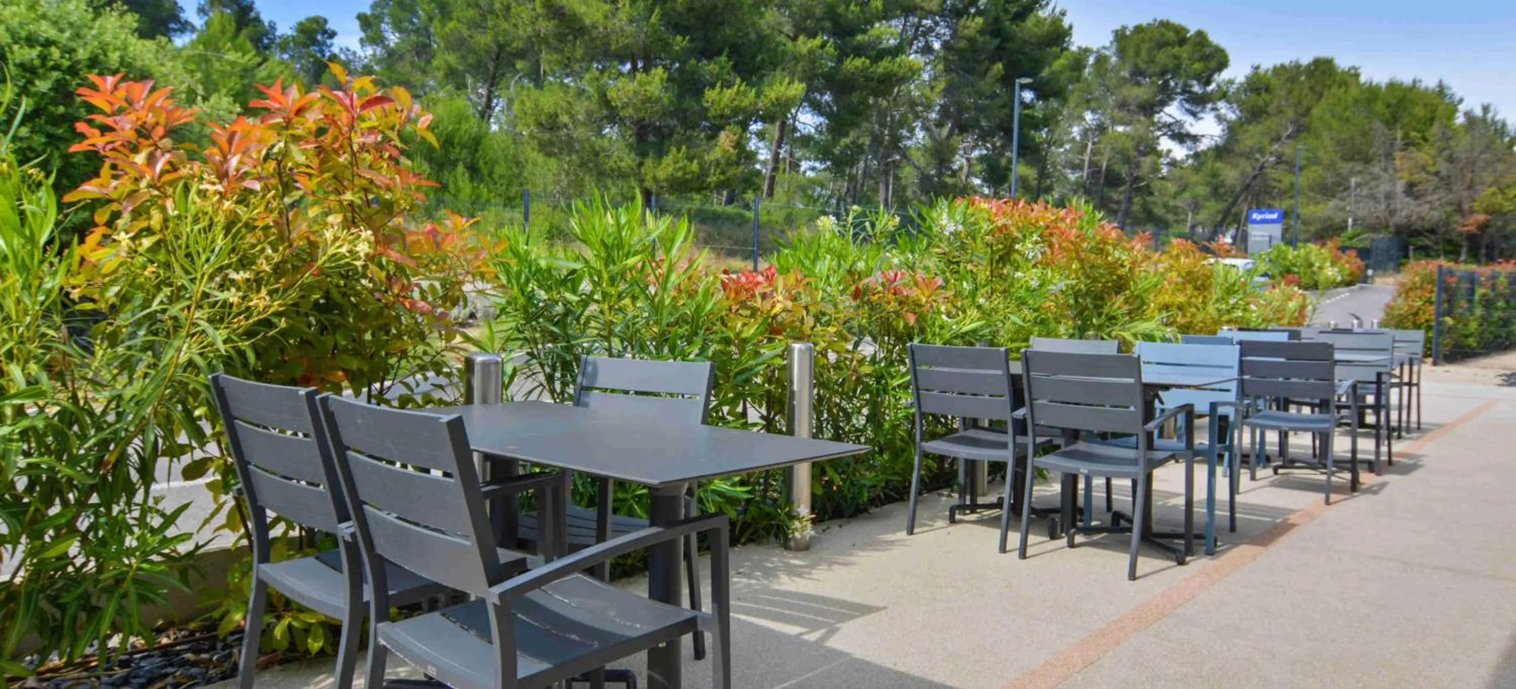 Patio in Kyriad Résidence Cabriès - Plan de Campagne