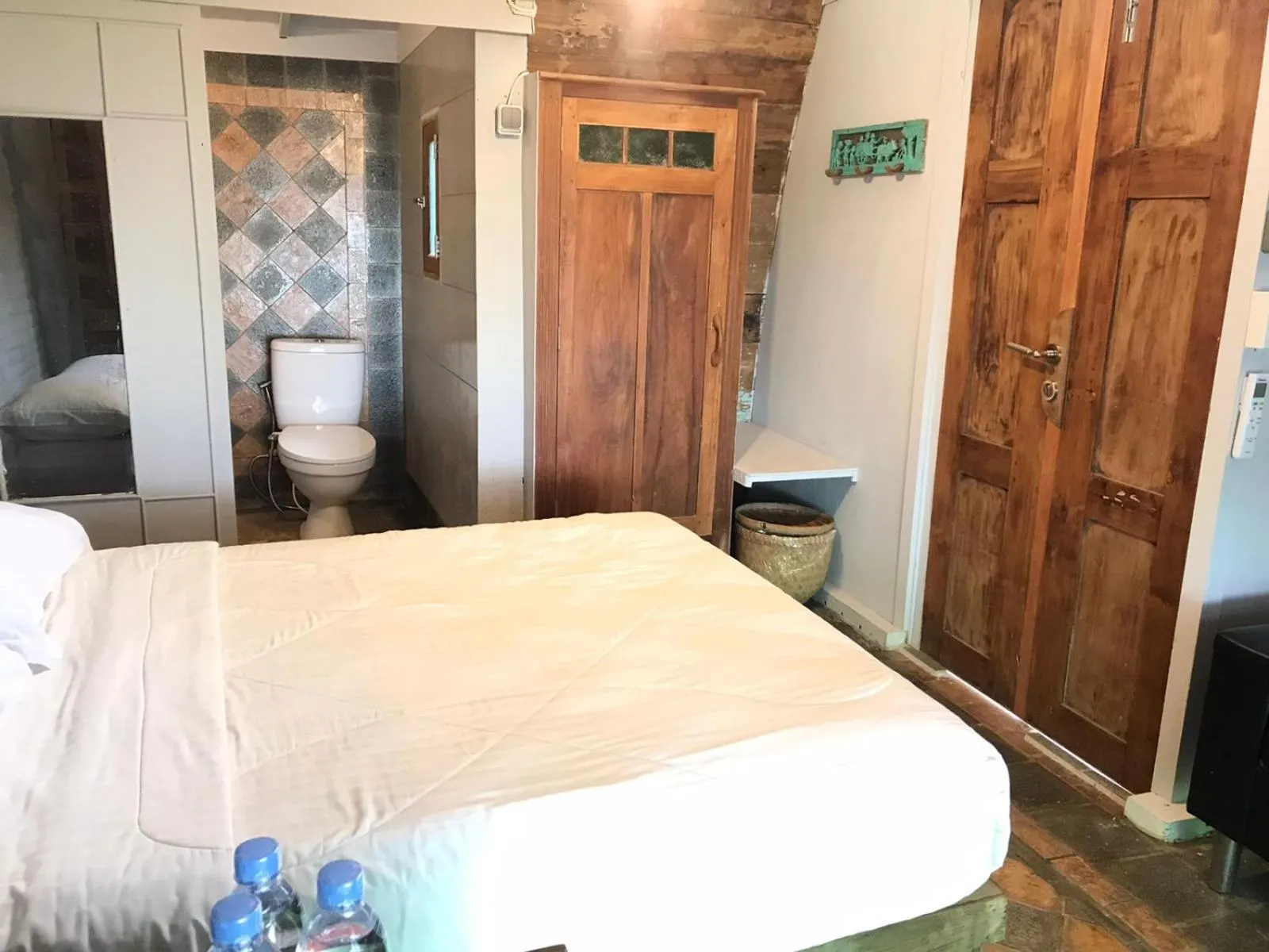 Bed in Villa Isabella Putri B&B