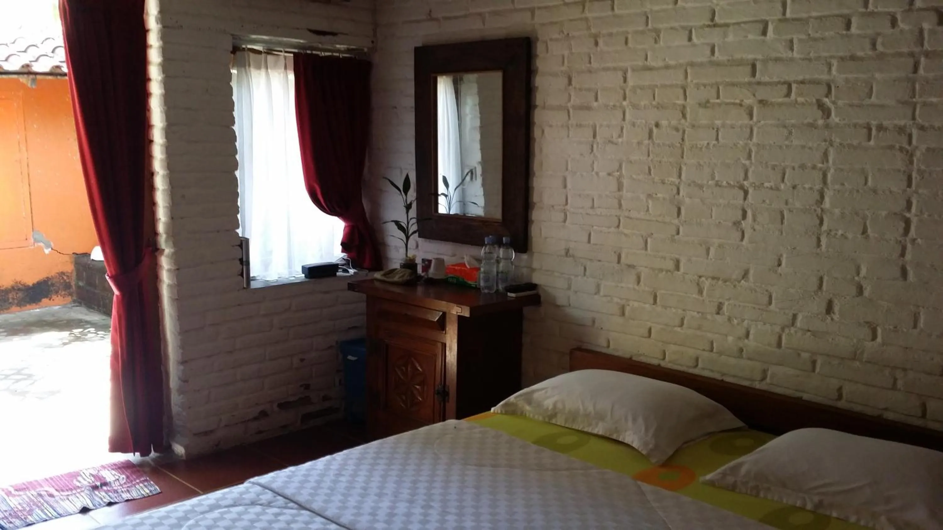 Bed in Villa Isabella Putri B&B