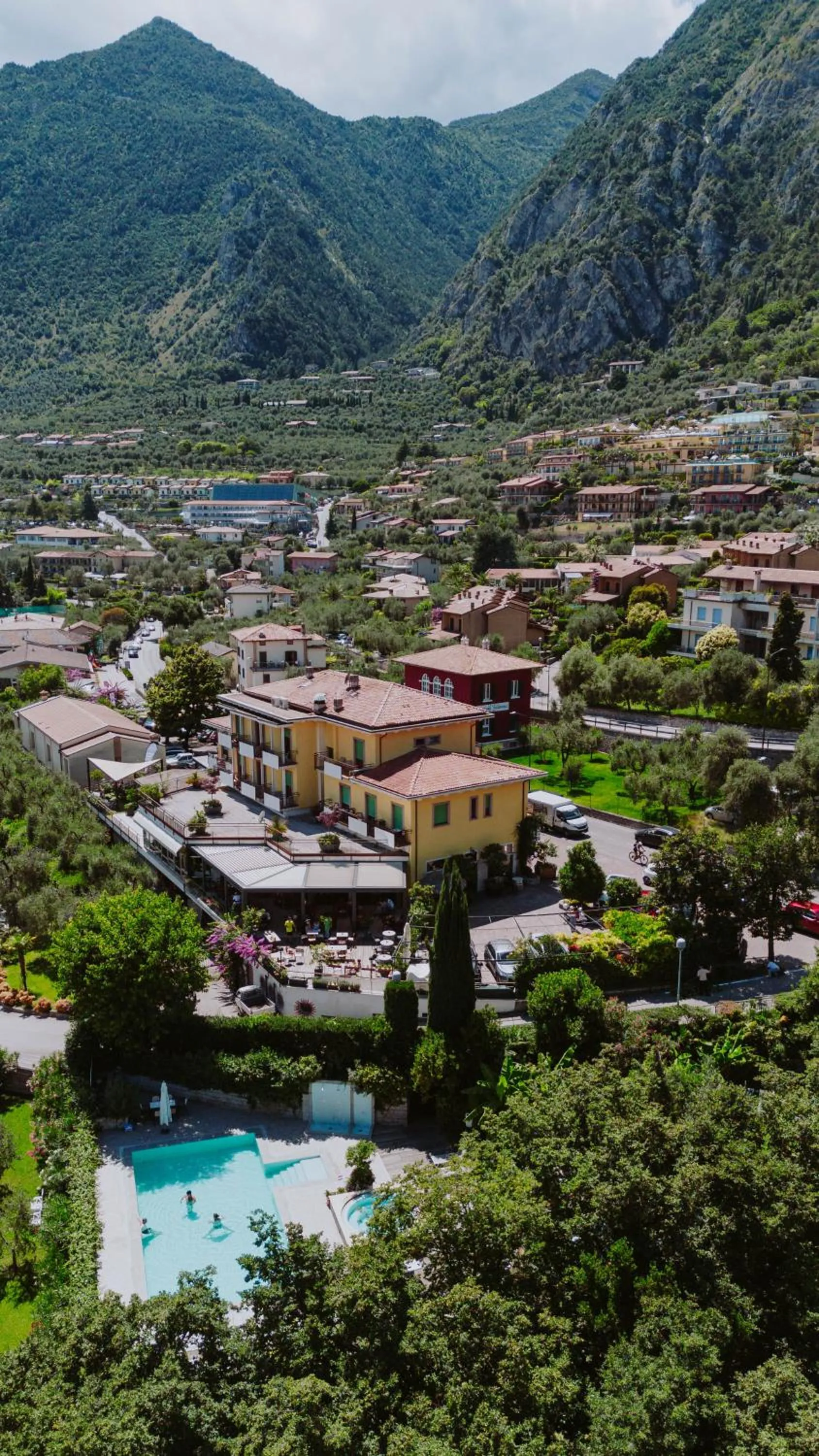 Property building in Hotel Limone