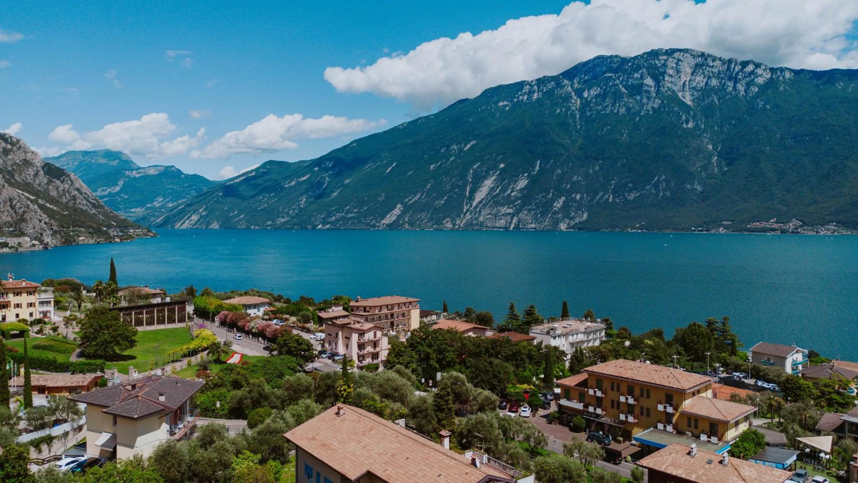 Property building in Hotel Limone