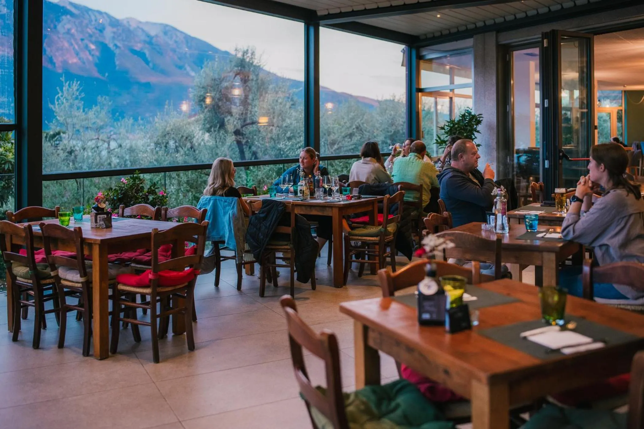 Restaurant/places to eat in Hotel Limone