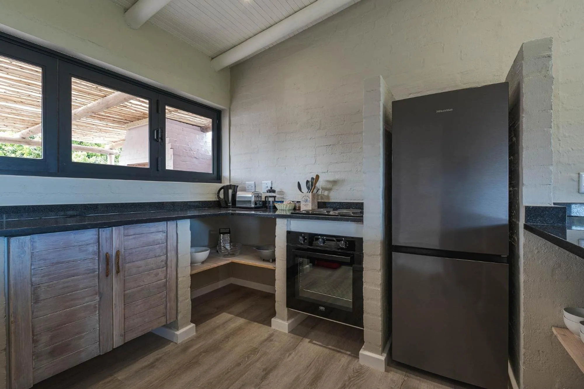 Kitchen or kitchenette in Blue Bay Lodge