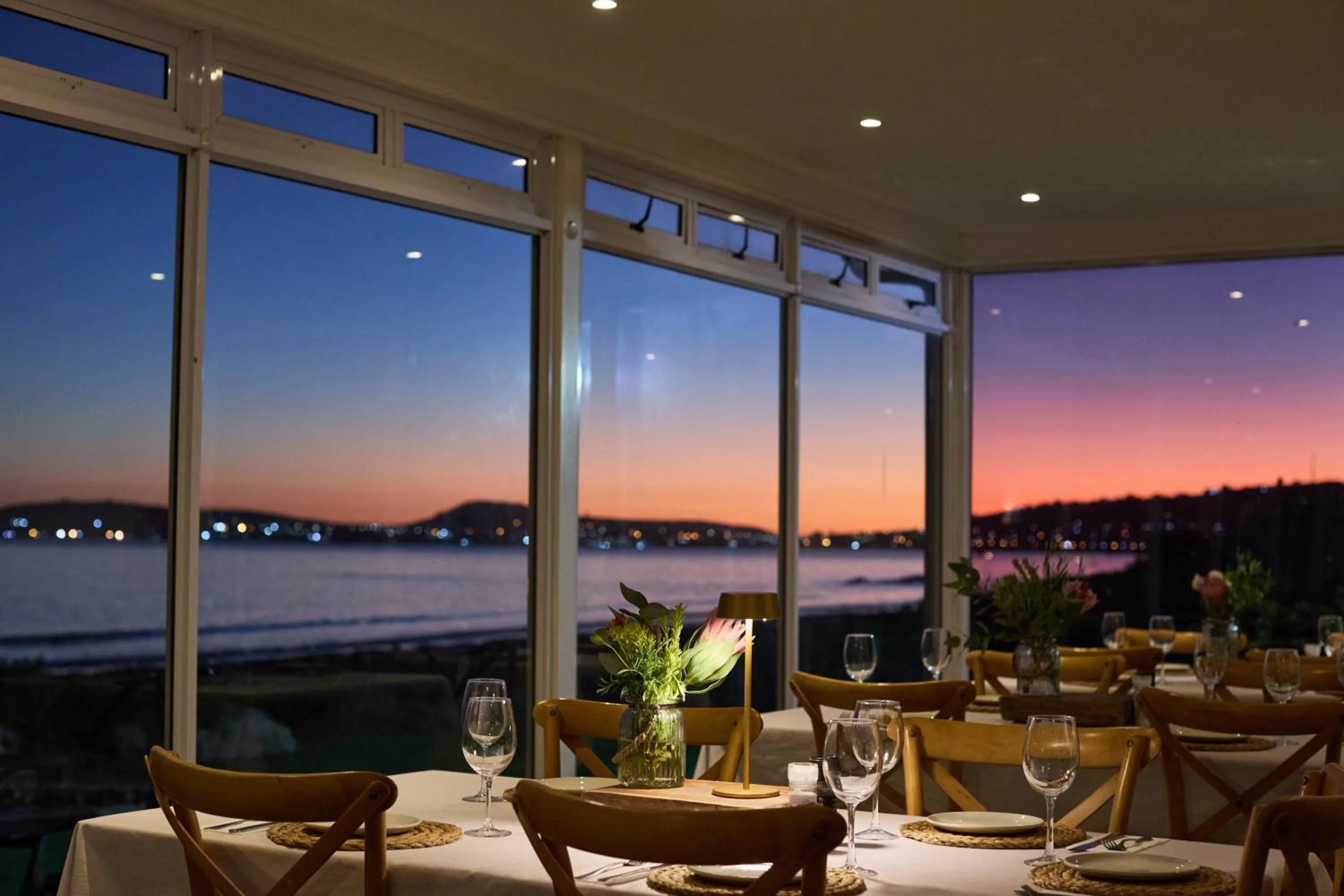 Restaurant/places to eat in Blue Bay Lodge