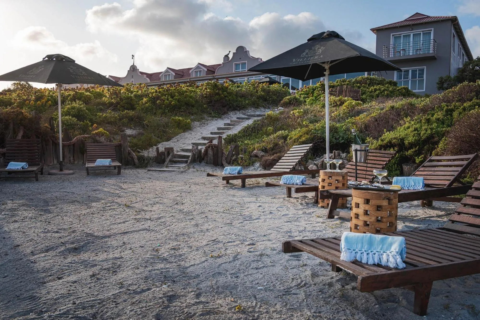 Day in Blue Bay Lodge