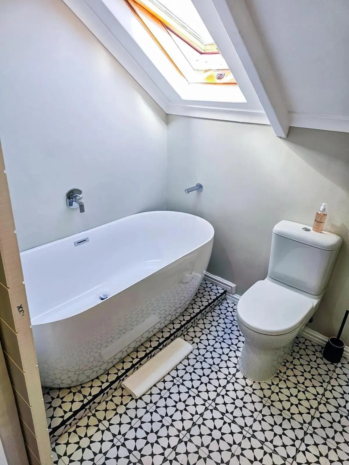 Toilet in Blue Bay Lodge