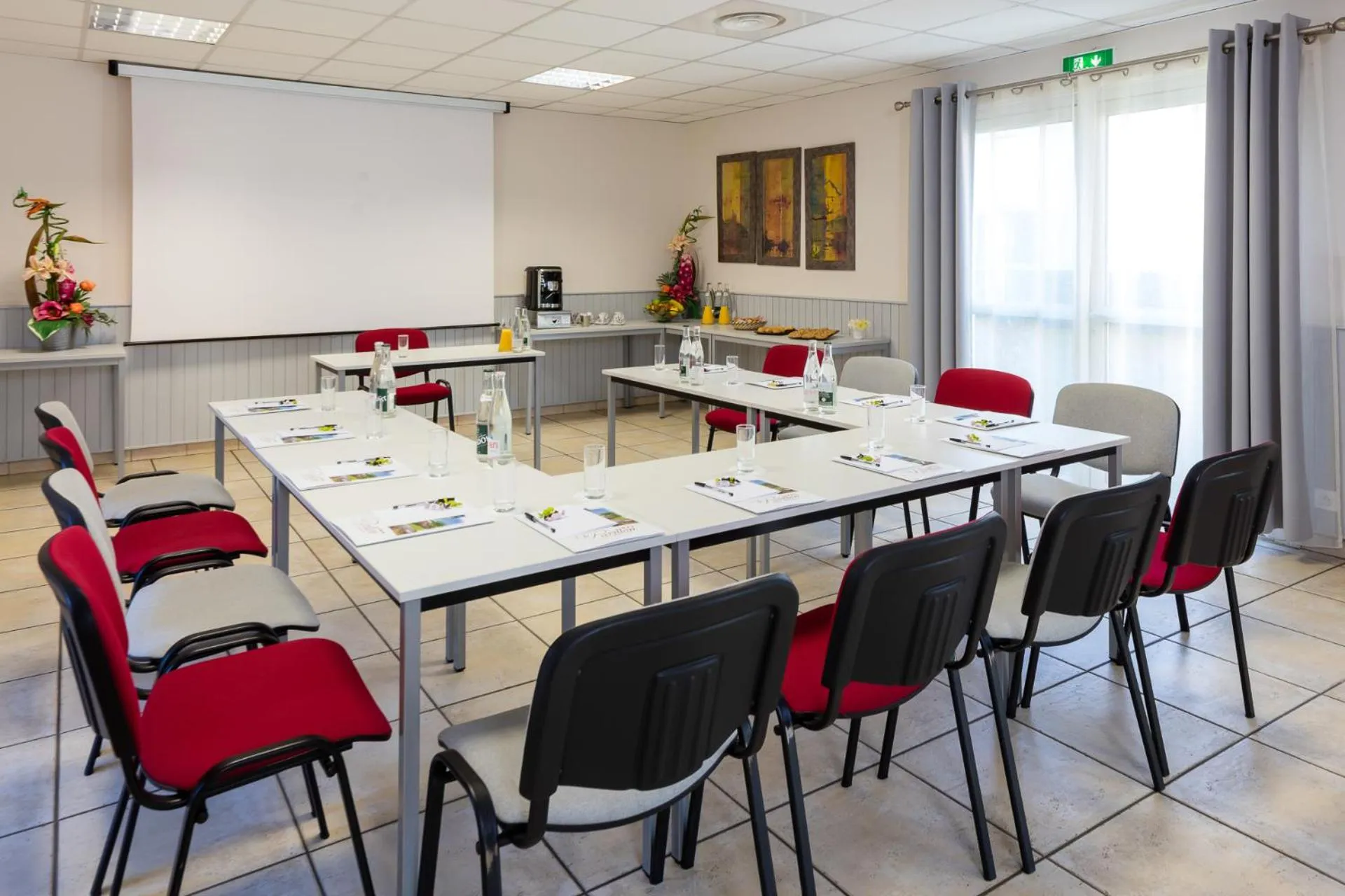 Restaurant/places to eat in The Originals City, Hôtel Le Pavillon, Béziers Est