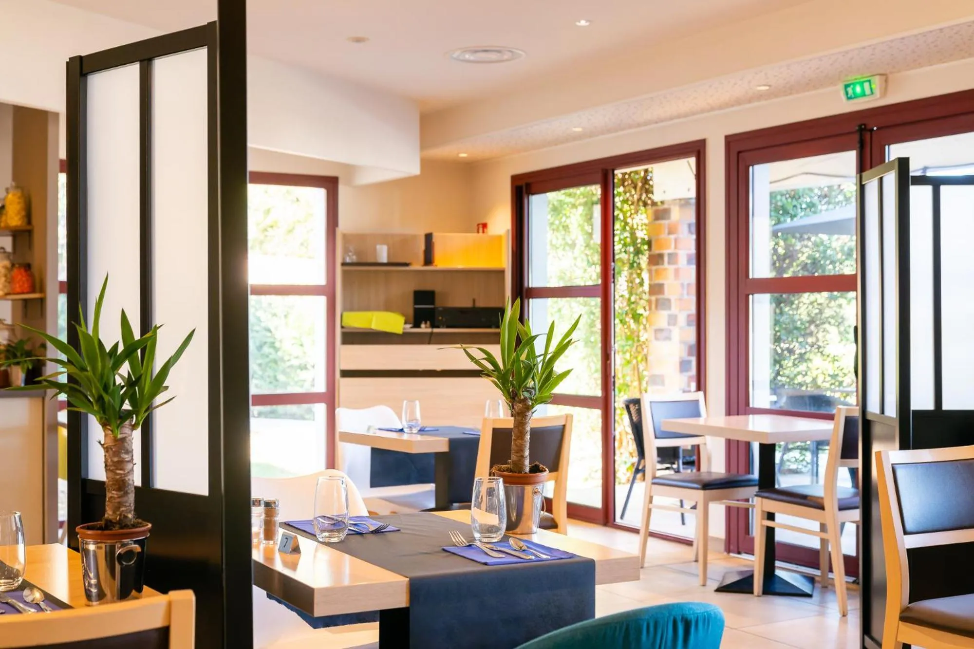 Restaurant/places to eat in The Originals City, Hôtel Le Pavillon, Béziers Est